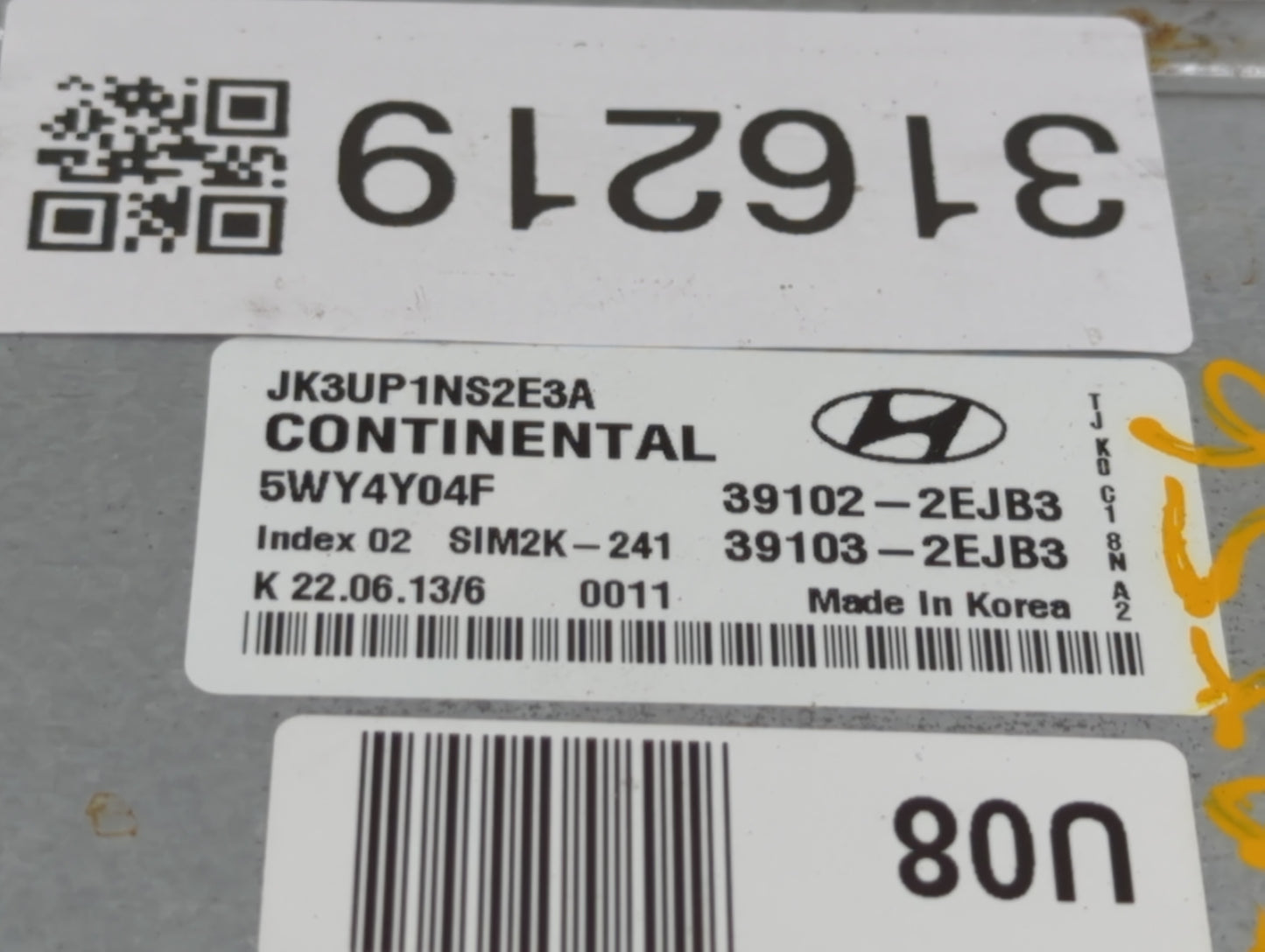 2013 Hyundai Elantra PCM Engine Control Computer ECU ECM PCU OEM P/N:39102-2EJB3 39103-2EJB3 Fits OEM Used Auto Parts - Oemu