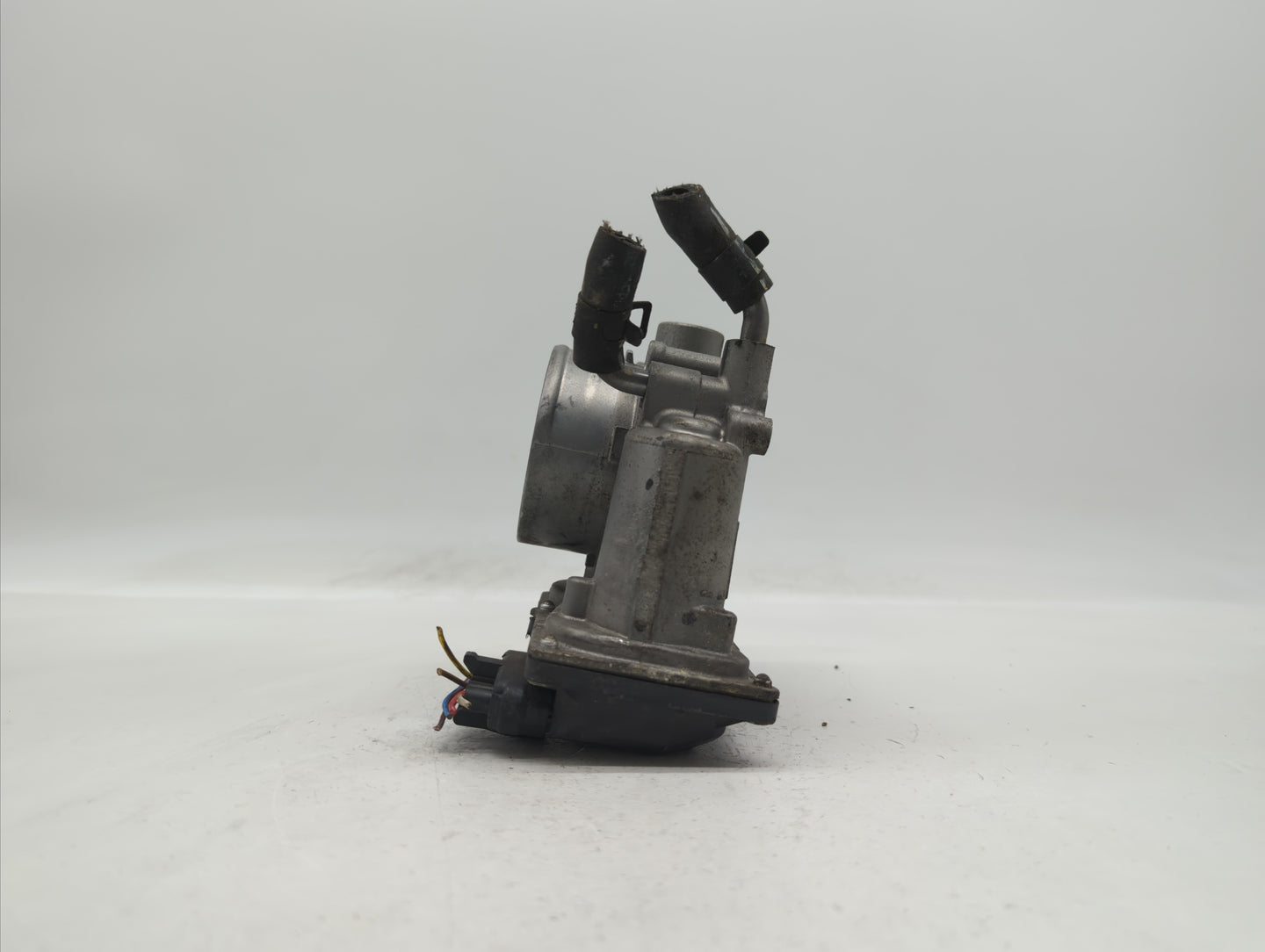 2011-2018 Hyundai Elantra Throttle Body P/N:35100-2E000 1306040697 Fits Fits 2011 2012 2013 2014 2015 2016 2017 2018 2019 OE