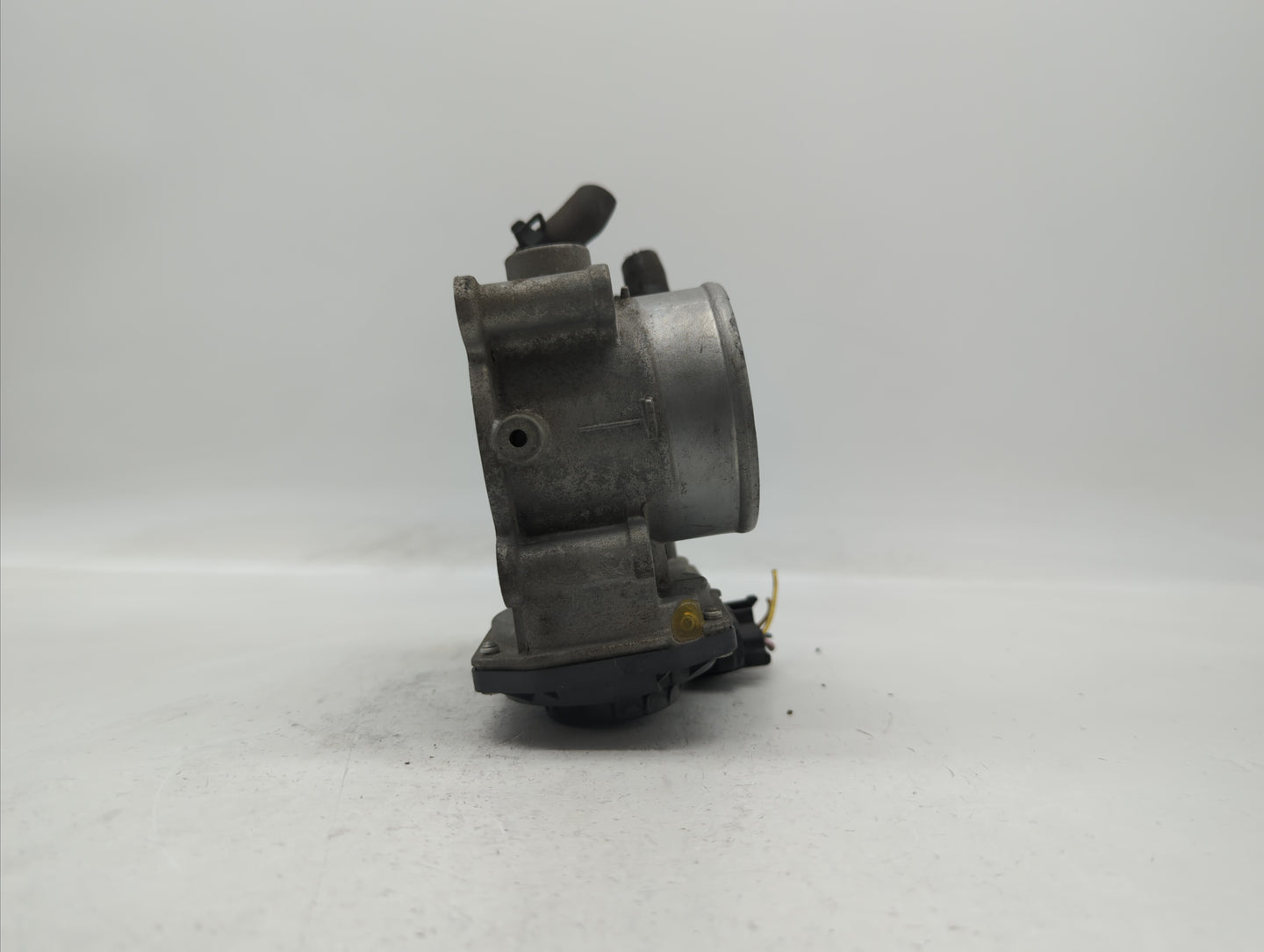 2011-2018 Hyundai Elantra Throttle Body P/N:35100-2E000 1306040697 Fits Fits 2011 2012 2013 2014 2015 2016 2017 2018 2019 OE