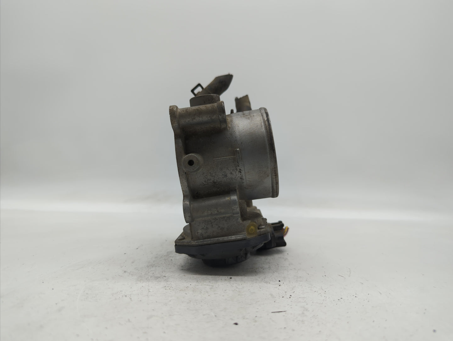 2011-2018 Hyundai Elantra Throttle Body P/N:35100-2E710 35100-2E000 Fits Fits 2011 2012 2013 2014 2015 2016 2017 2018 2019 O