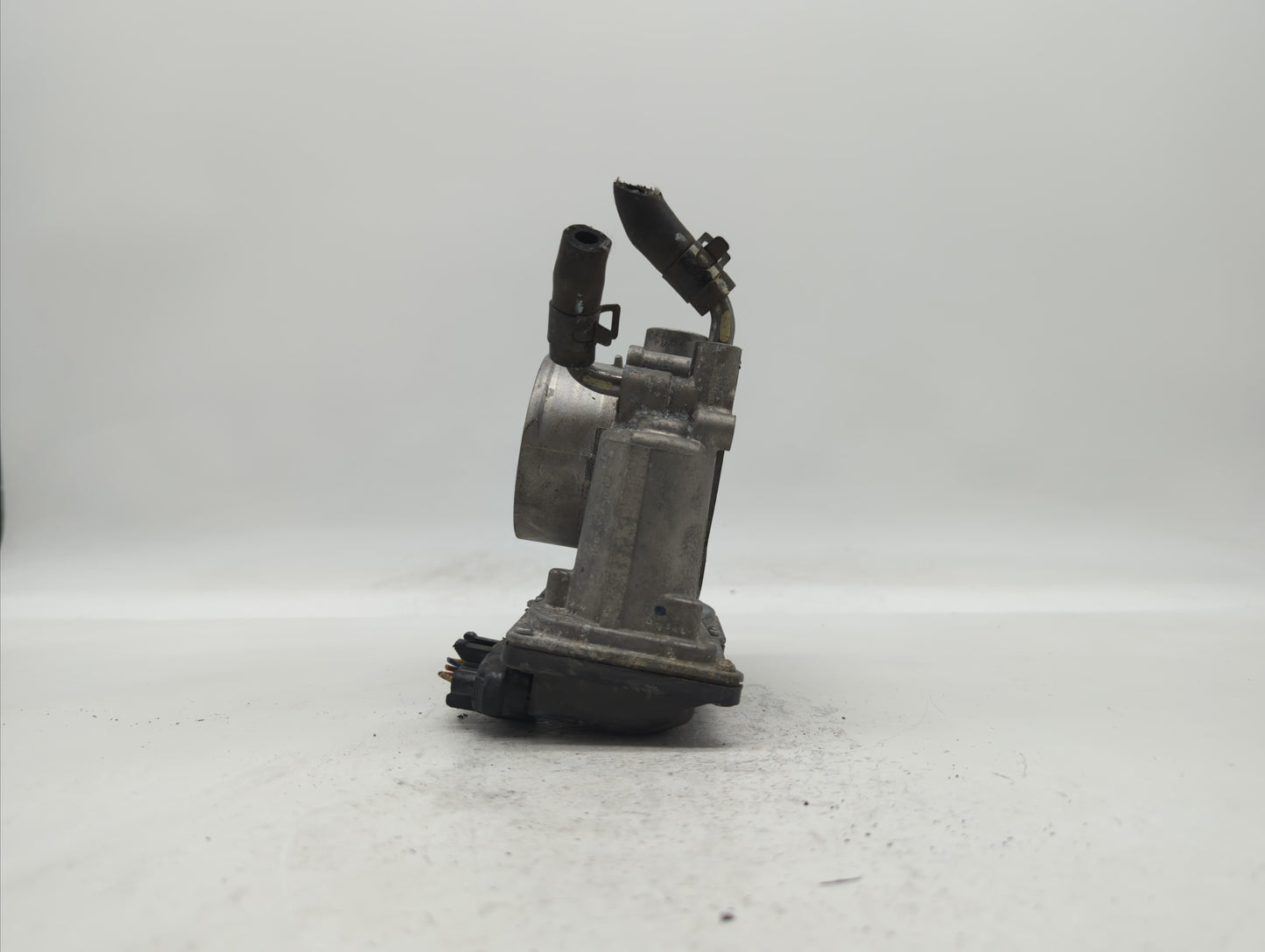 2011-2018 Hyundai Elantra Throttle Body P/N:35100-2E710 35100-2E000 Fits Fits 2011 2012 2013 2014 2015 2016 2017 2018 2019 O