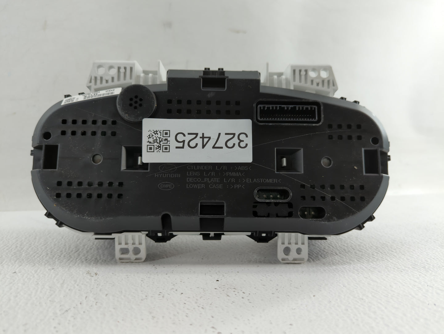 2013 Hyundai Elantra Instrument Cluster Speedometer Gauges P/N:94001-3X275 94001-3X520 Miles: Fits OEM Used Auto Parts - Oem