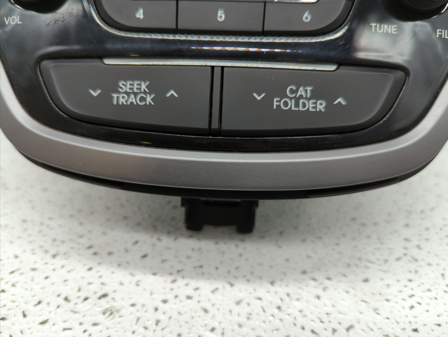 2013-2013 Hyundai Elantra Radio Control Panel - Oemusedautoparts1.com