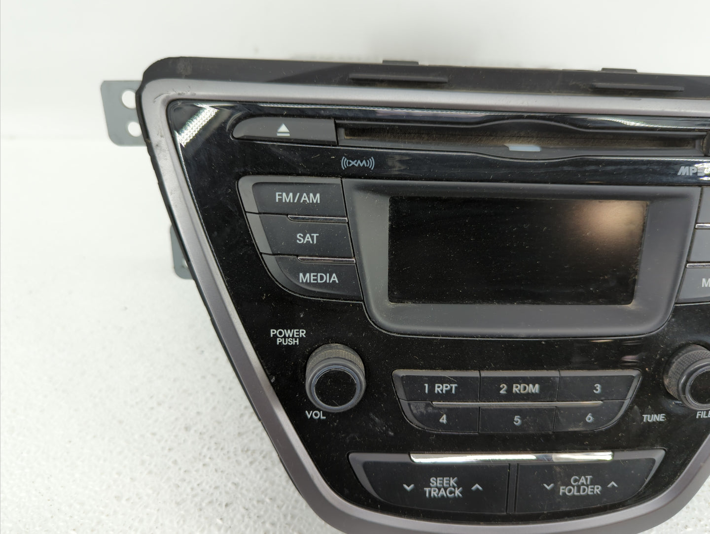2013-2013 Hyundai Elantra Am Fm Cd Player Radio Receiver - Oemusedautoparts1.com