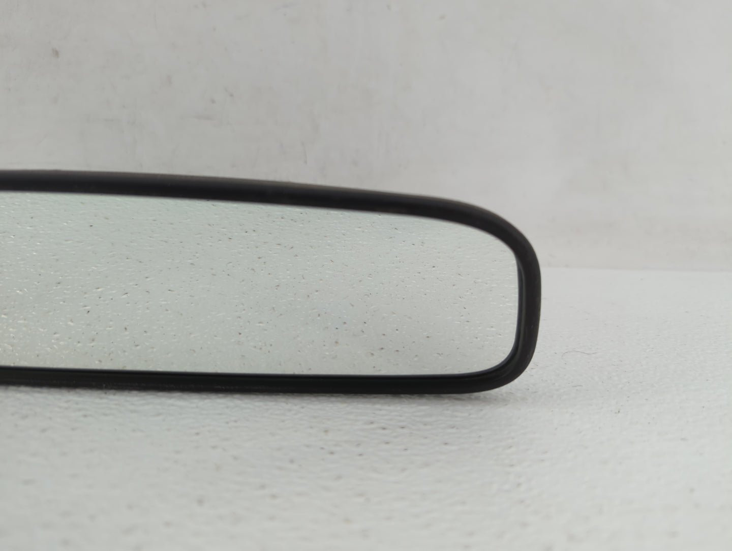 2013-2018 Hyundai Elantra Interior Rear View Mirror Replacement OEM P/N:E4012143 1E4012143 Fits OEM Used Auto Parts - Oemuse