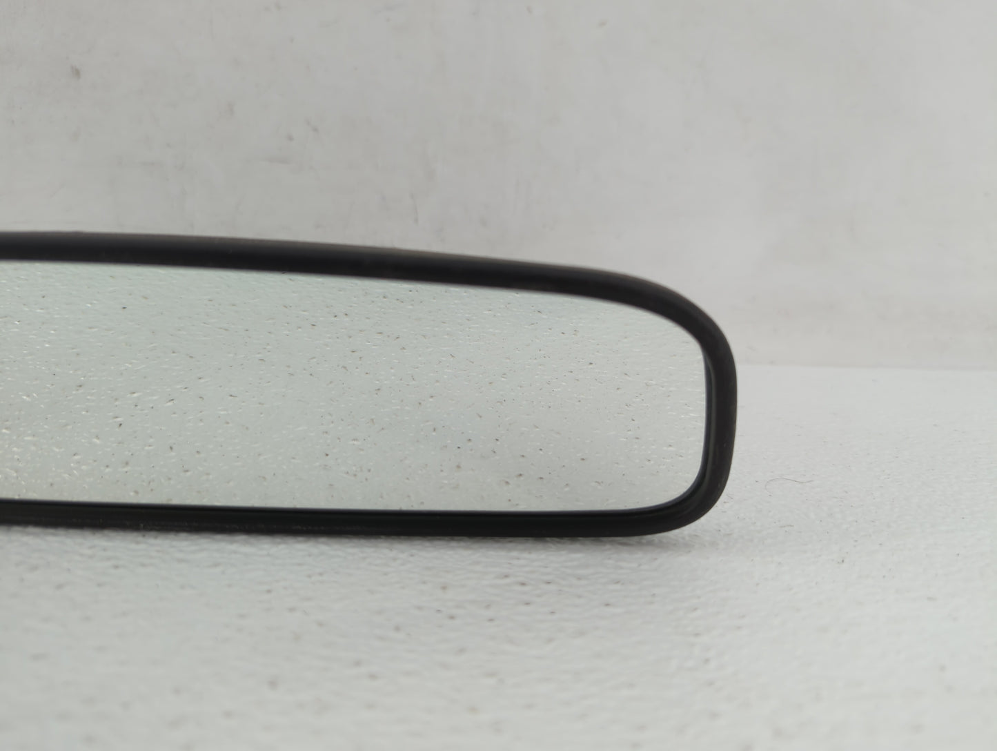 2013-2018 Hyundai Elantra Interior Rear View Mirror Replacement OEM P/N:E4012143 1E4012143 Fits OEM Used Auto Parts - Oemuse