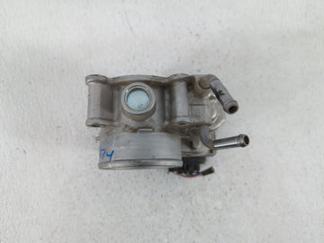 2011-2018 Hyundai Elantra Throttle Body P/N:35100-2E000 1302150124 Fits Fits 2011 2012 2013 2014 2015 2016 2017 2018 2019 OEM Used Auto Parts
