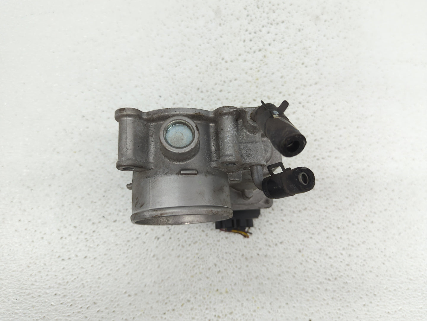 2011-2018 Hyundai Elantra Throttle Body P/N:35100-2E000 1302150124 Fits Fits 2011 2012 2013 2014 2015 2016 2017 2018 2019 OE