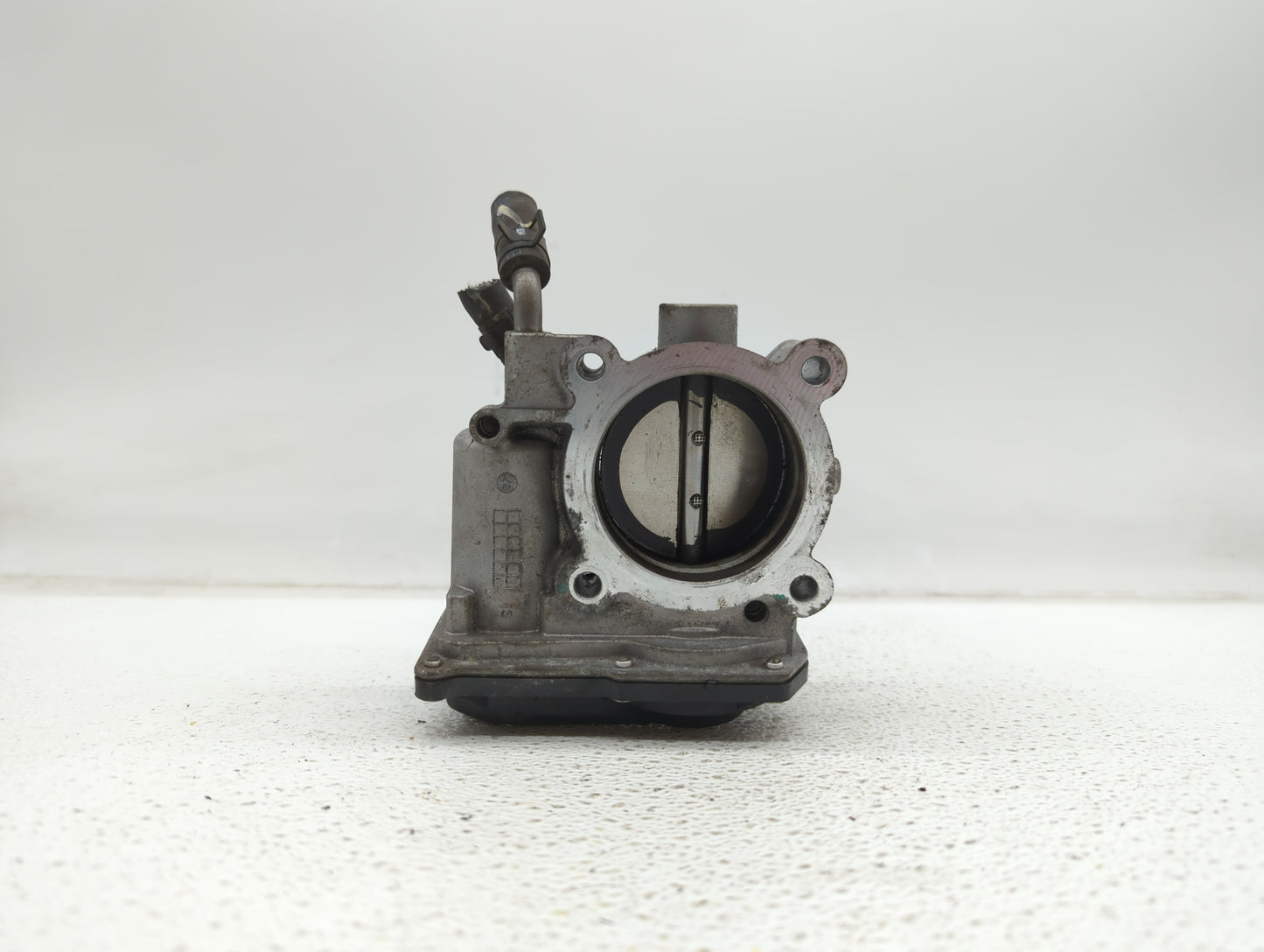 2011-2018 Hyundai Elantra Throttle Body P/N:35100-2E000 1302150124 Fits Fits 2011 2012 2013 2014 2015 2016 2017 2018 2019 OE