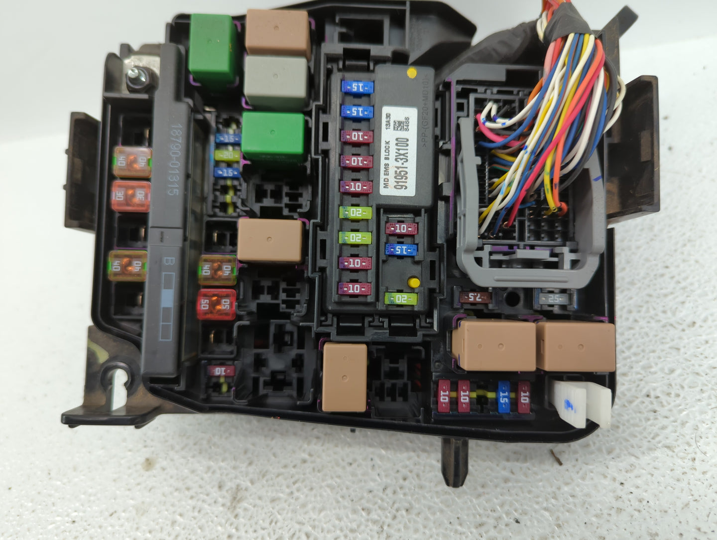 2011-2013 Hyundai Elantra Fusebox Fuse Box Panel Relay Module P/N:VS912003Y054UA 1302260016 Fits Fits 2011 2012 2013 OEM Use