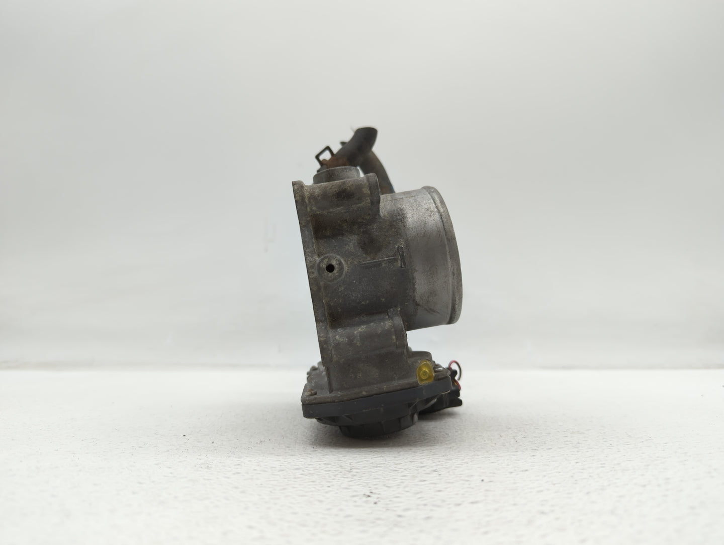 2011-2018 Hyundai Elantra Throttle Body P/N:35100-2E000 1302150124 Fits Fits 2011 2012 2013 2014 2015 2016 2017 2018 2019 OE