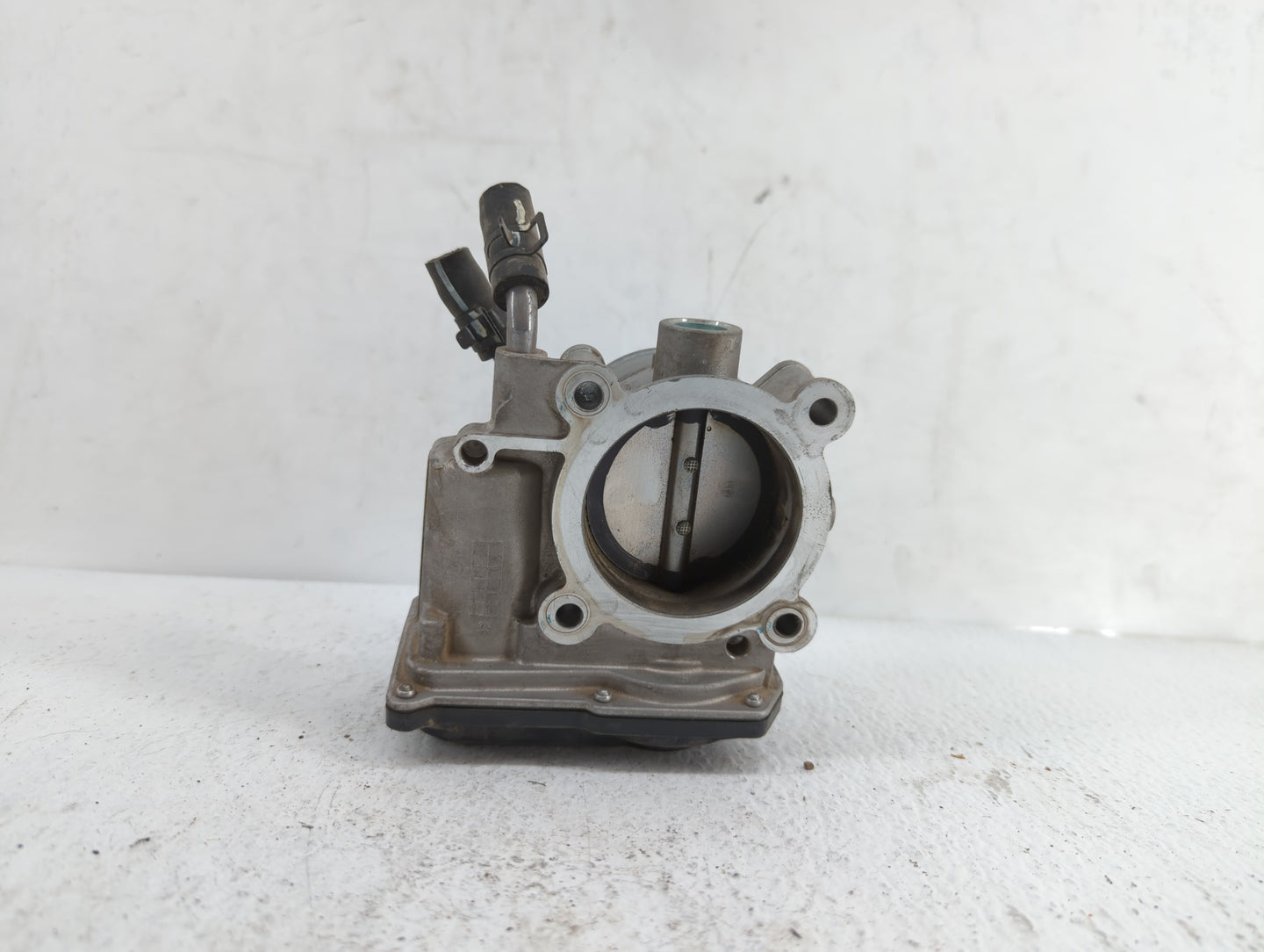 2011-2018 Hyundai Elantra Throttle Body P/N:35100-2E000 1302150124 Fits Fits 2011 2012 2013 2014 2015 2016 2017 2018 2019 OE