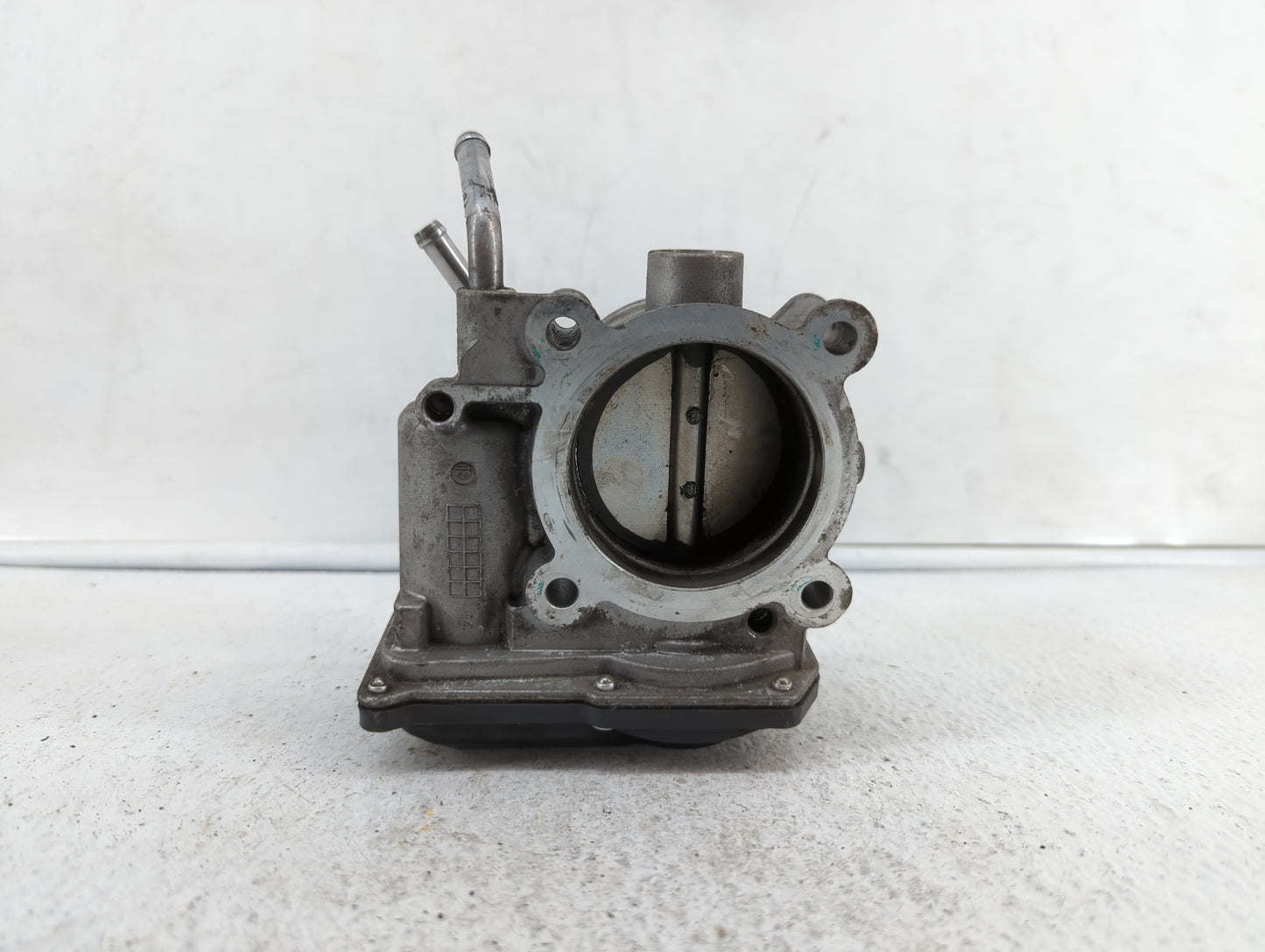 2011-2018 Hyundai Elantra Throttle Body P/N:35100-2E000 1302150124 Fits Fits 2011 2012 2013 2014 2015 2016 2017 2018 2019 OE