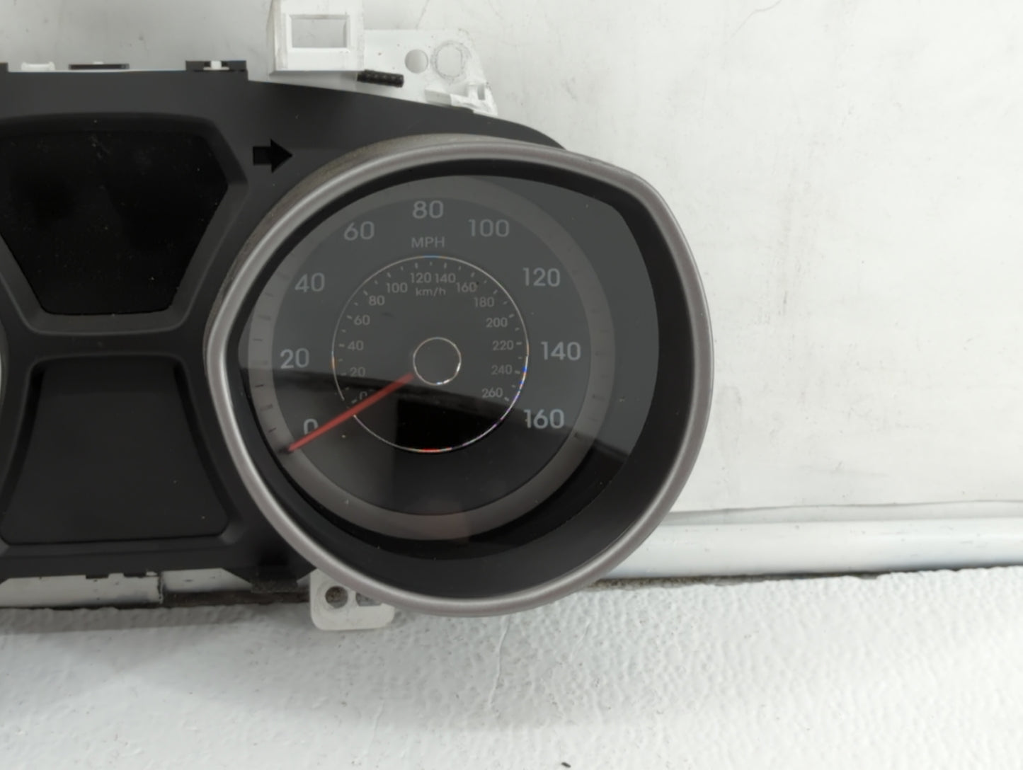2013 Hyundai Elantra Instrument Cluster Speedometer Gauges P/N:94001-3X275 94001-3X520 Fits OEM Used Auto Parts - Oemusedaut
