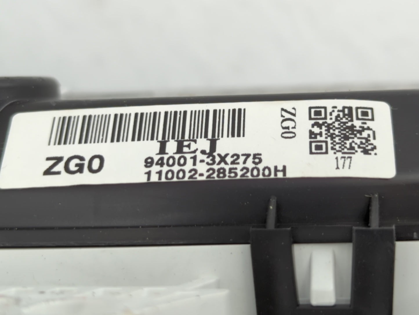 2013 Hyundai Elantra Instrument Cluster Speedometer Gauges P/N:94001-3X275 94001-3X520 Fits OEM Used Auto Parts - Oemusedaut
