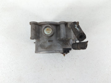 2011-2018 Hyundai Elantra Throttle Body P/N:35100-2E000 1302150124 Fits Fits 2011 2012 2013 2014 2015 2016 2017 2018 2019 OEM Used Auto Parts