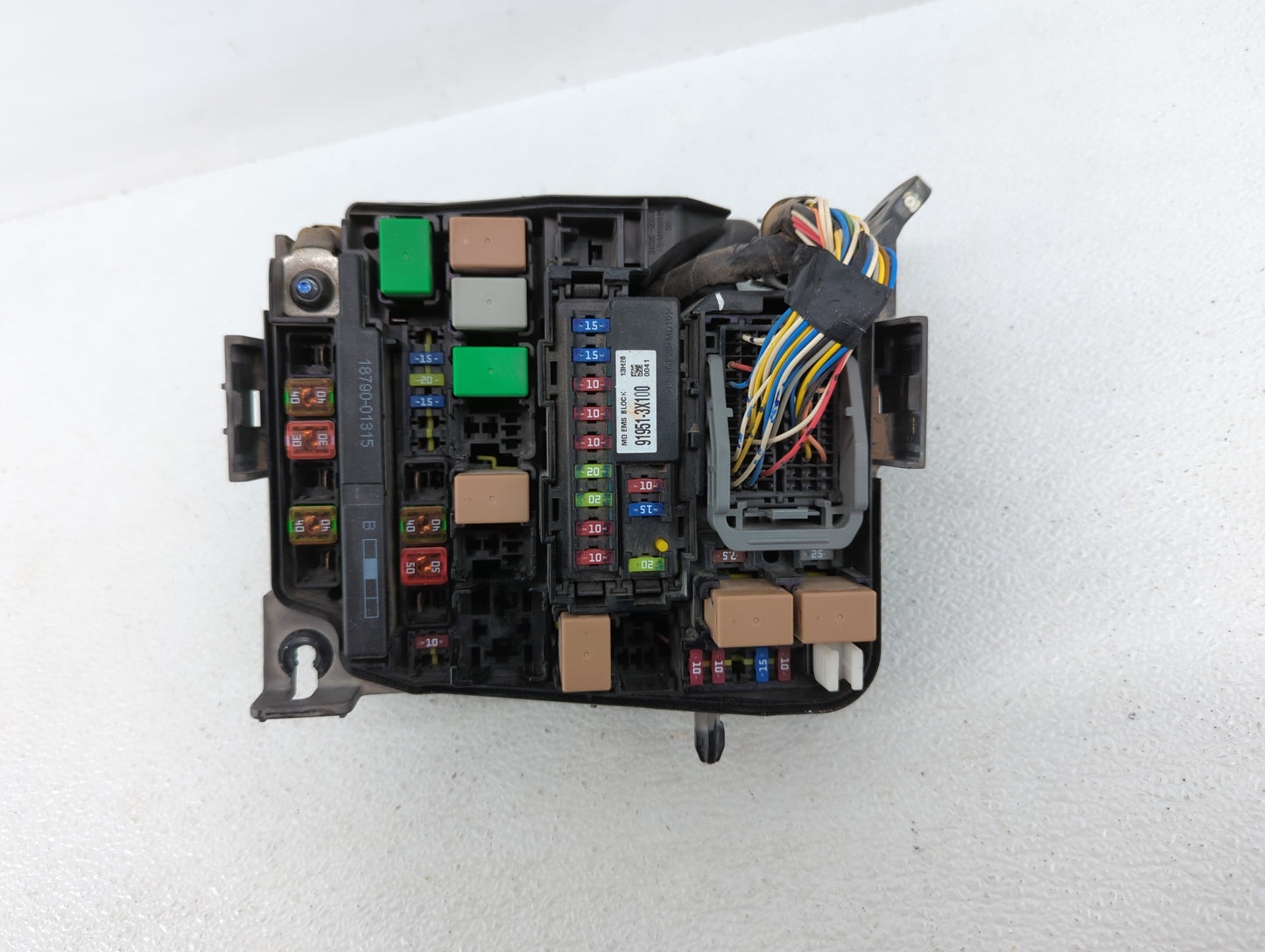 2011-2013 Hyundai Elantra Fusebox Fuse Box Panel Relay Module P/N:912053X094 Fits Fits 2011 2012 2013 OEM Used Auto Parts - 