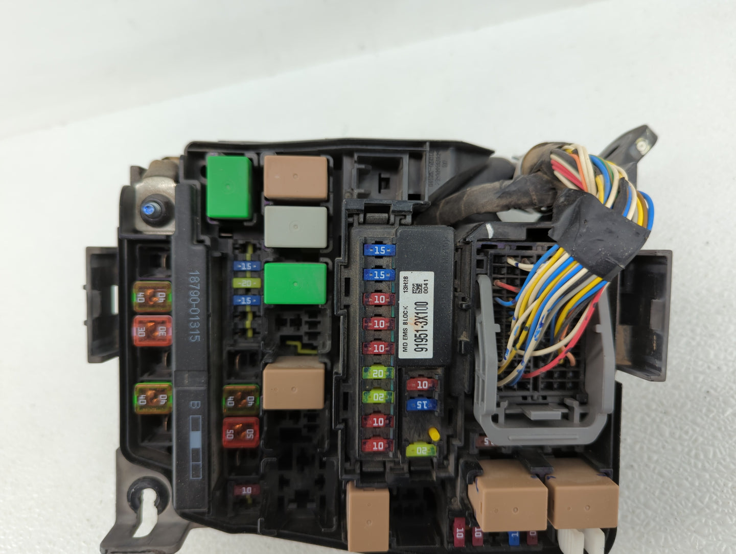 2011-2013 Hyundai Elantra Fusebox Fuse Box Panel Relay Module P/N:912053X094 Fits Fits 2011 2012 2013 OEM Used Auto Parts - 