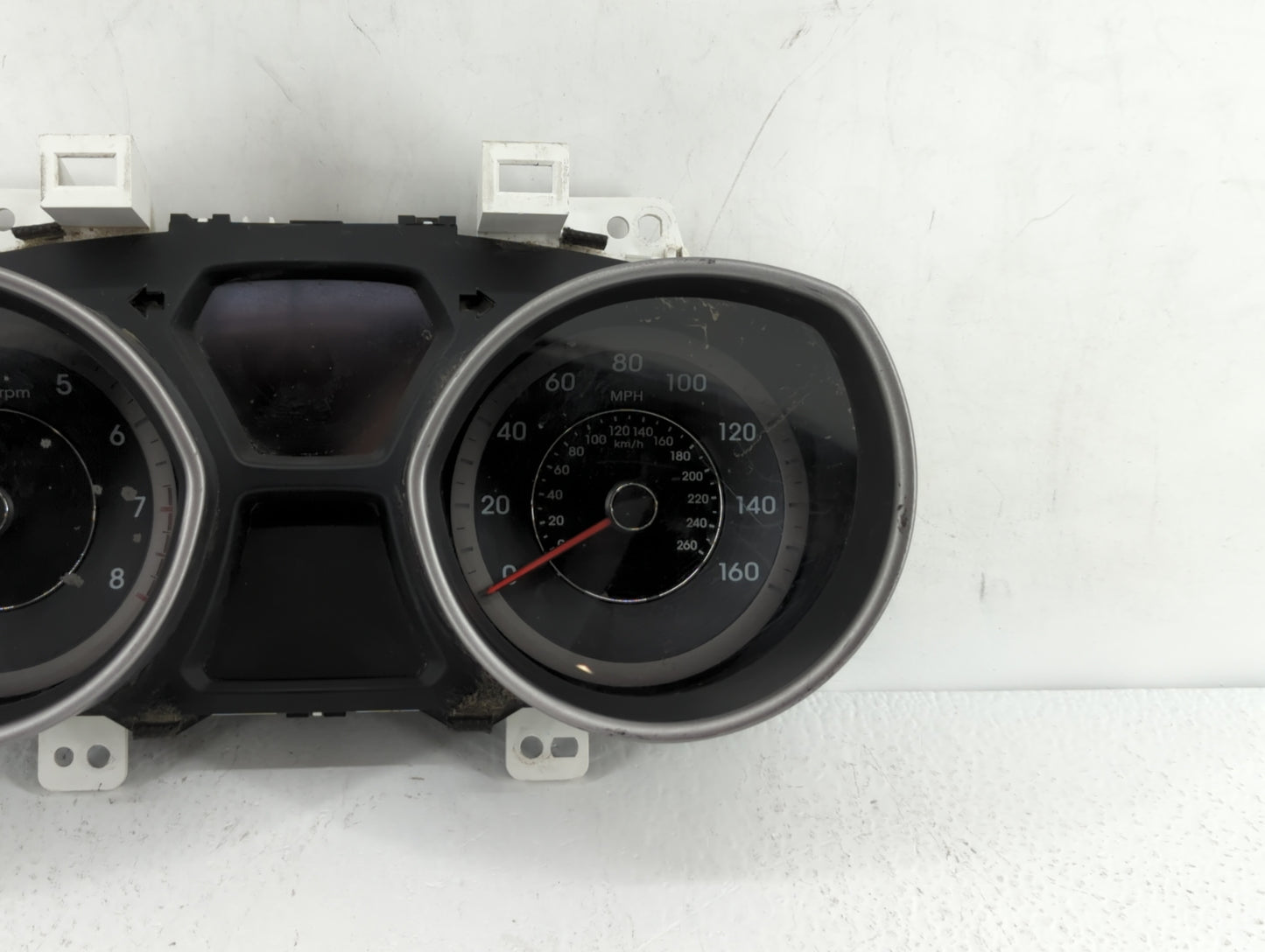 2013 Hyundai Elantra Instrument Cluster Speedometer Gauges P/N:94001-3X275 94001-3X520 Fits OEM Used Auto Parts - Oemusedaut