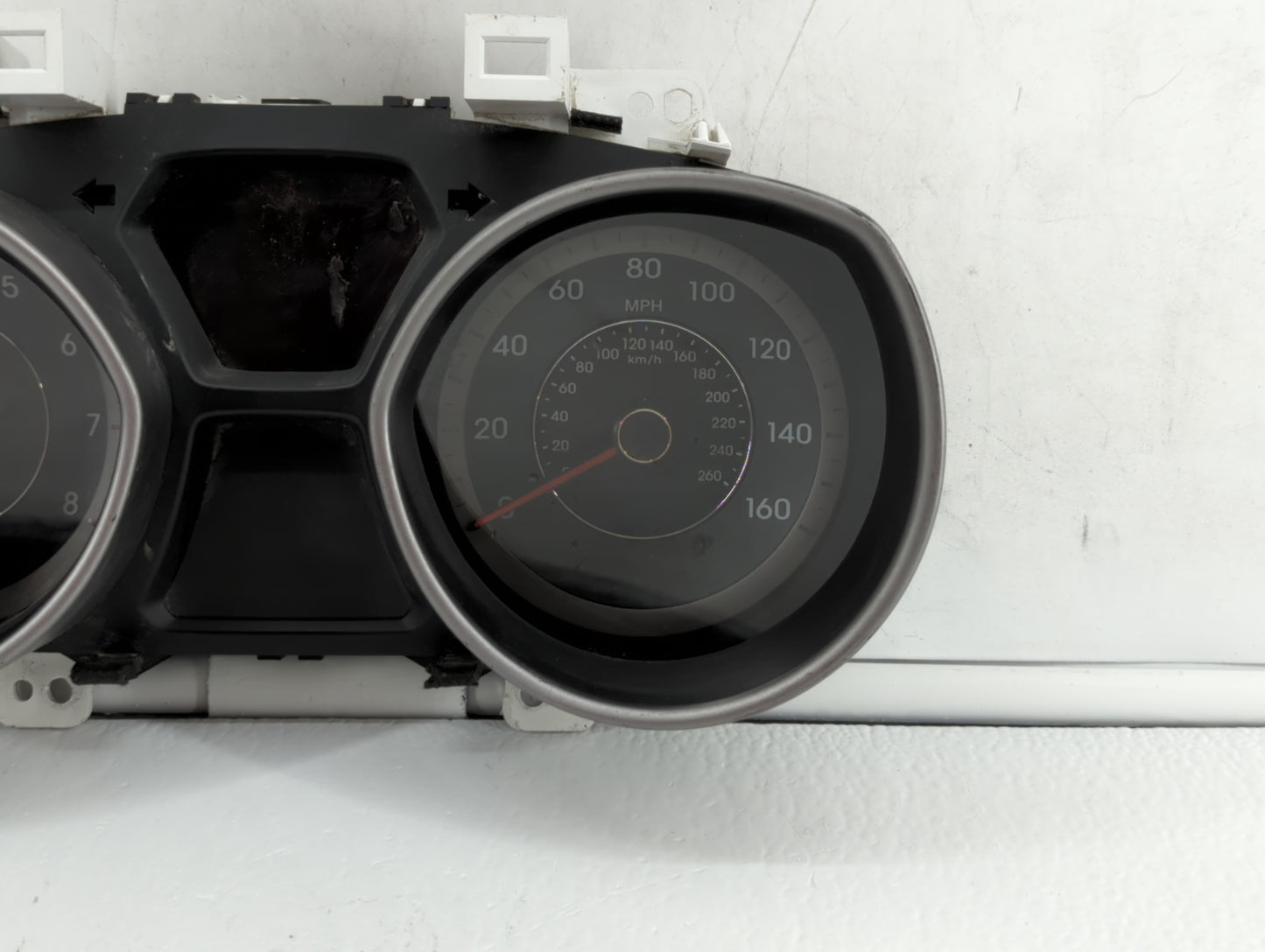 2013 Hyundai Elantra Instrument Cluster Speedometer Gauges P/N:94001-3X275 94001-3X520 Fits OEM Used Auto Parts - Oemusedaut