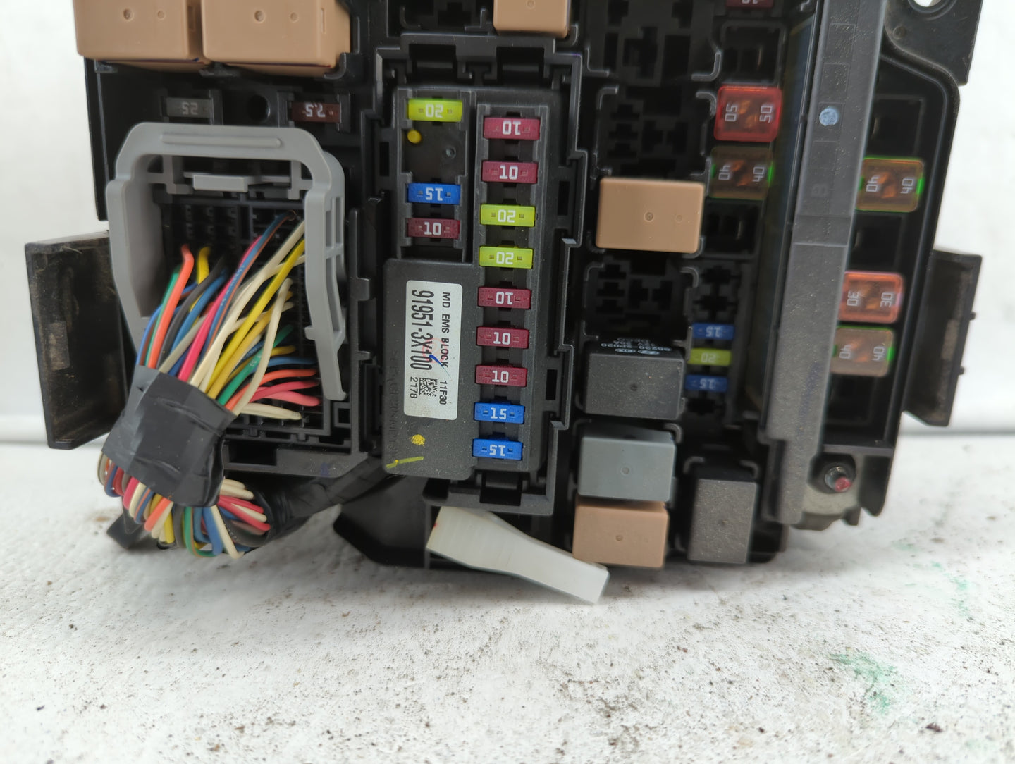 2011-2013 Hyundai Elantra Fusebox Fuse Box Panel Relay Module P/N:VS912003Y054UA 1302260016 Fits Fits 2011 2012 2013 OEM Use