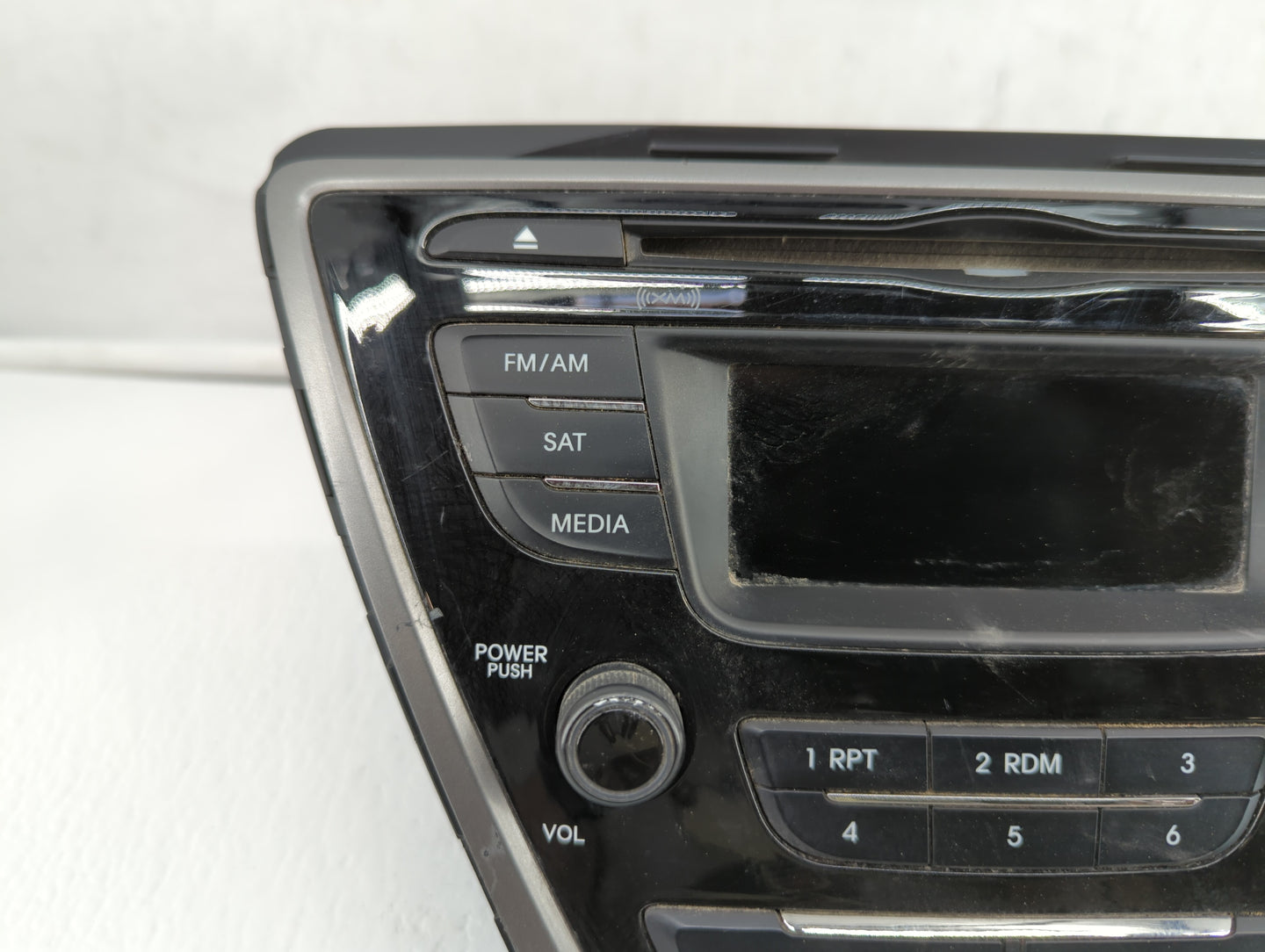 2013-2013 Hyundai Elantra Am Fm Cd Player Radio Receiver - Oemusedautoparts1.com