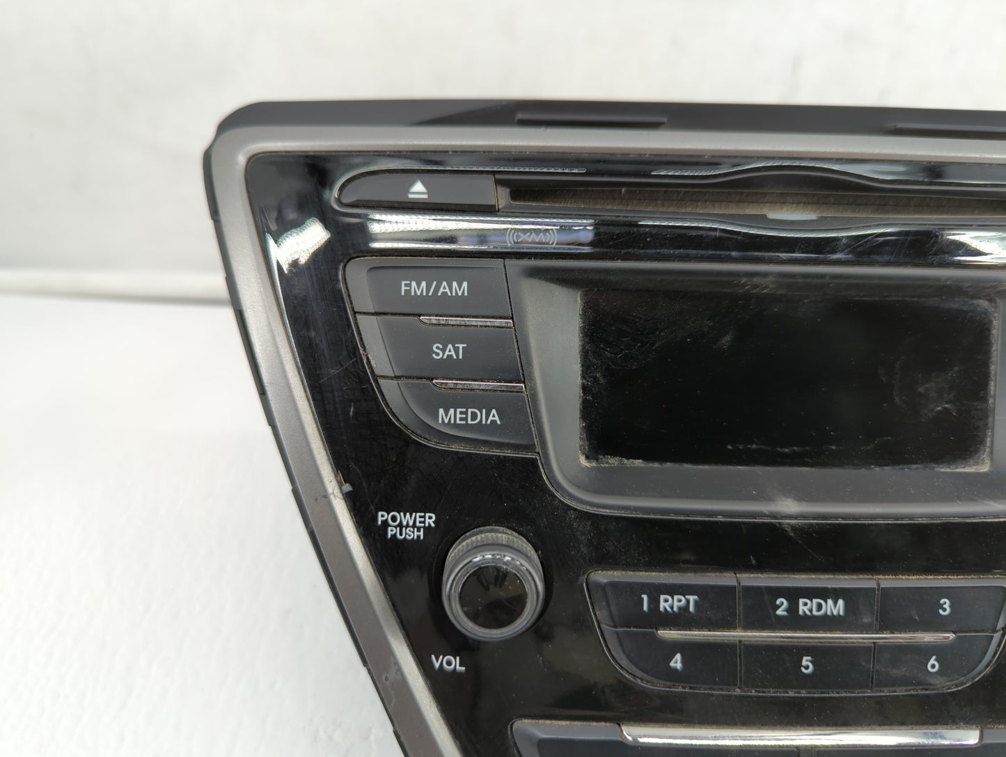 2013-2013 Hyundai Elantra Am Fm Cd Player Radio Receiver - Oemusedautoparts1.com