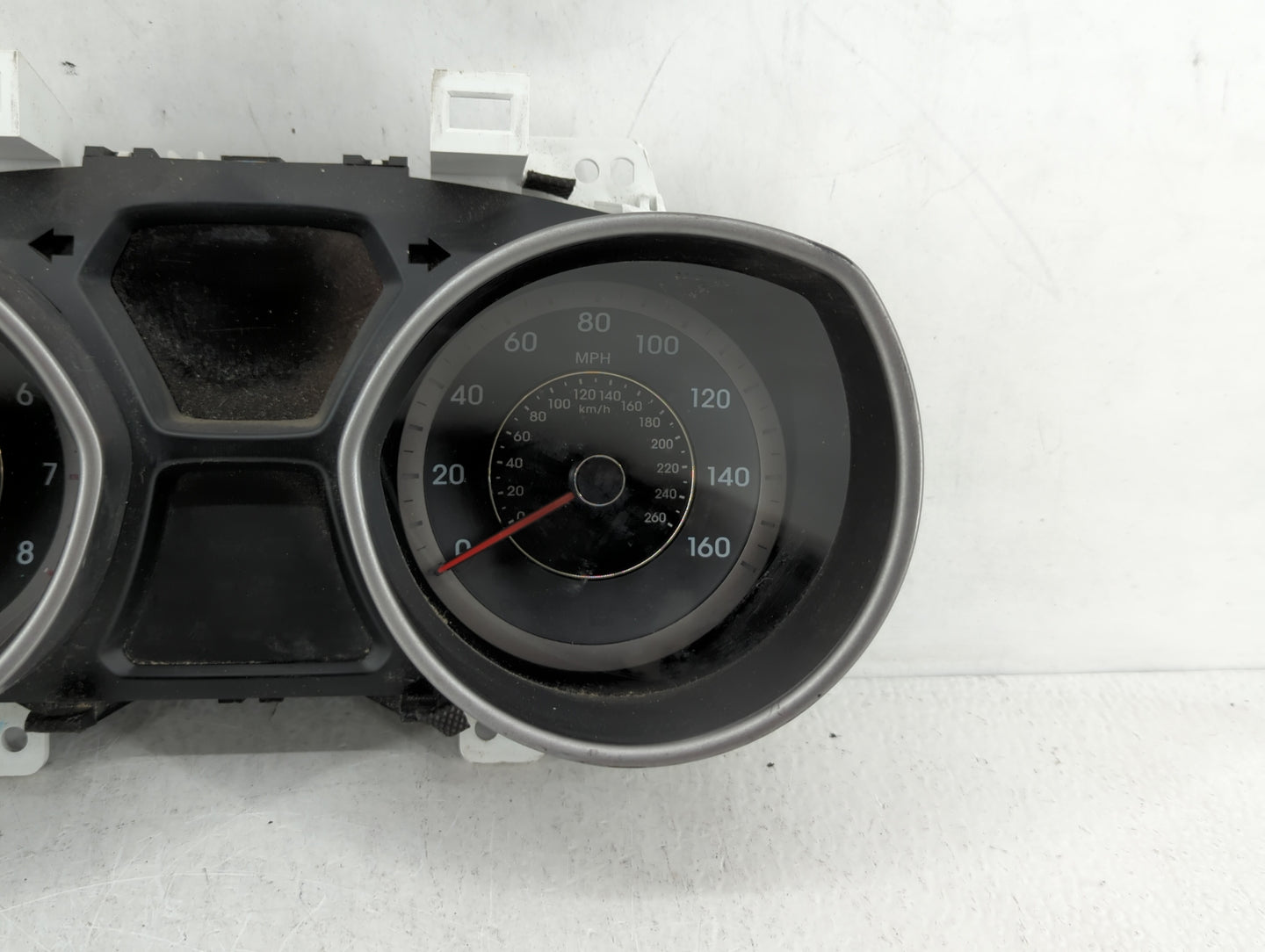 2013 Hyundai Elantra Instrument Cluster Speedometer Gauges P/N:94001-3X275 94001-3X520 Fits OEM Used Auto Parts - Oemusedaut