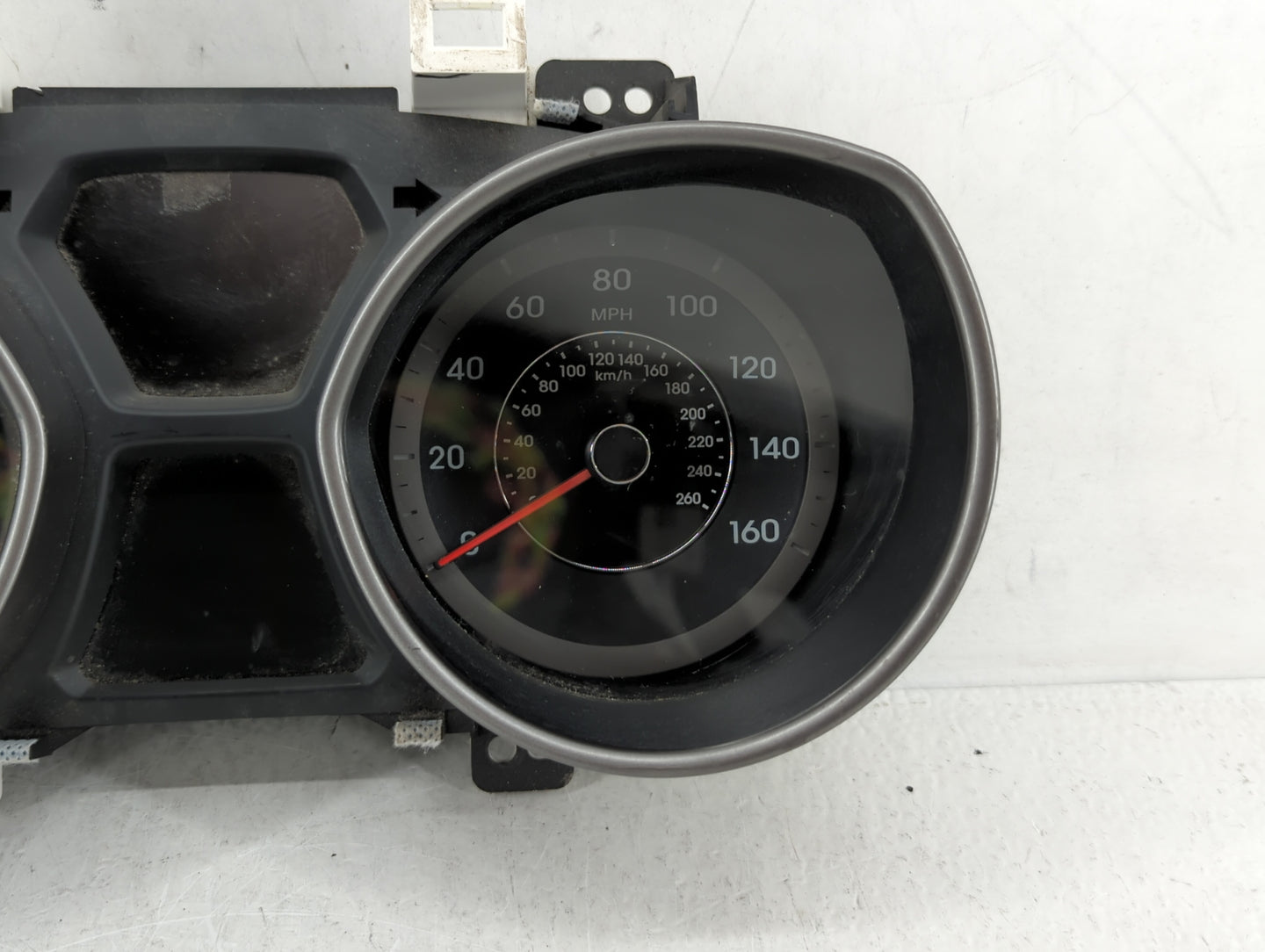 2013 Hyundai Elantra Instrument Cluster Speedometer Gauges P/N:94001-3X275 94001-3Y520 Fits OEM Used Auto Parts - Oemusedaut