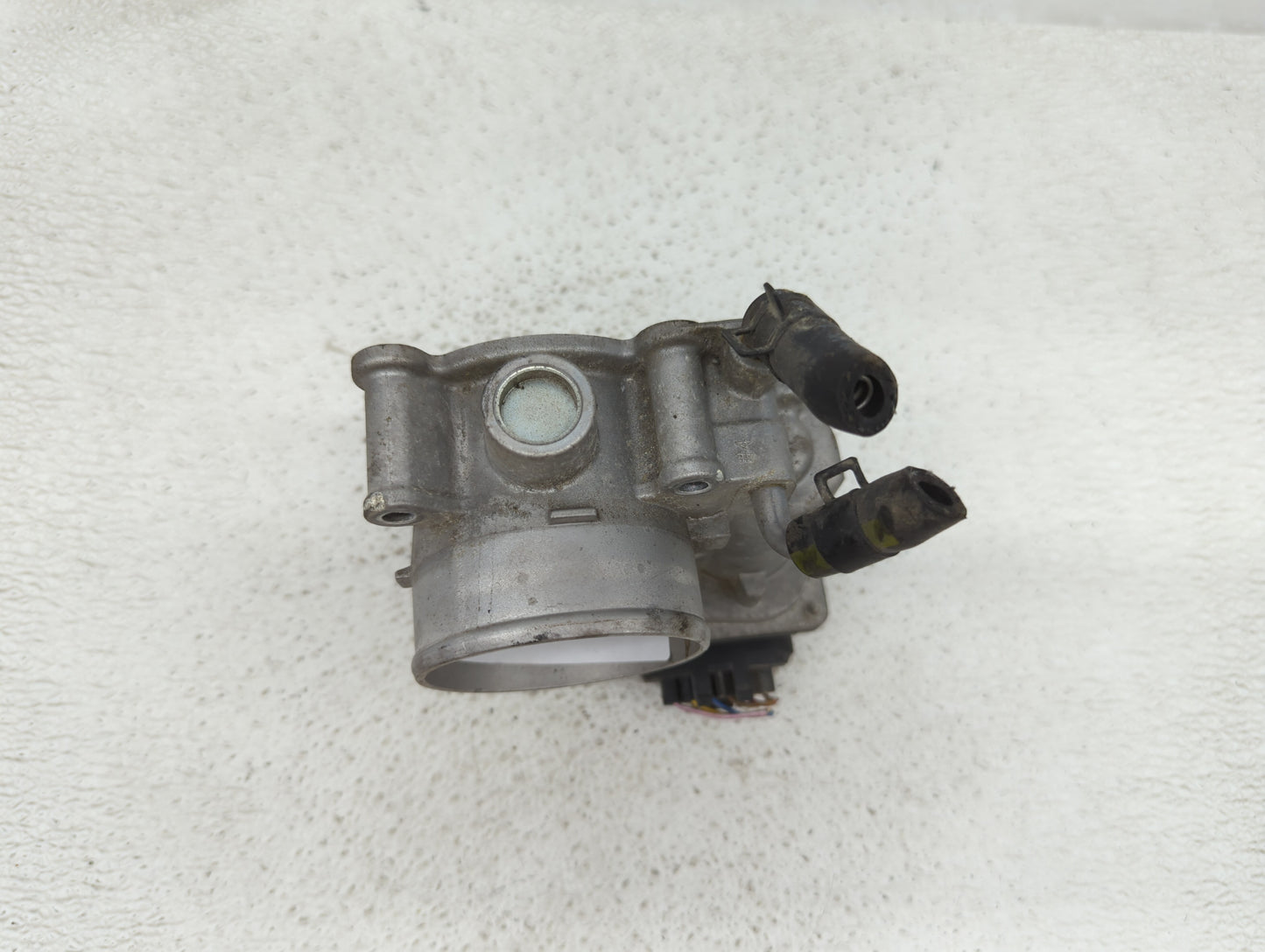 2011-2018 Hyundai Elantra Throttle Body P/N:35100-2E000 1302150124 Fits Fits 2011 2012 2013 2014 2015 2016 2017 2018 2019 OE
