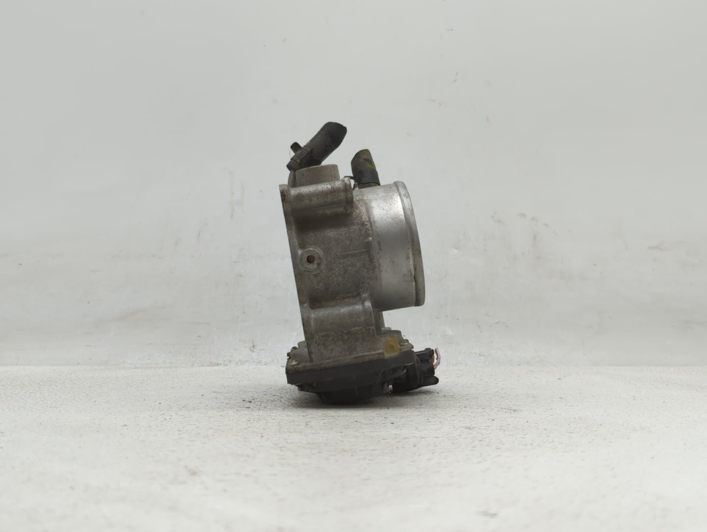 2011-2018 Hyundai Elantra Throttle Body P/N:35100-2E000 1302150124 Fits Fits 2011 2012 2013 2014 2015 2016 2017 2018 2019 OE