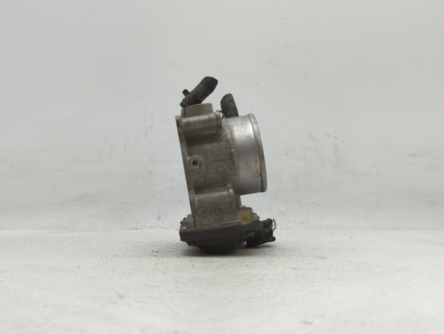 2011-2018 Hyundai Elantra Throttle Body P/N:35100-2E000 1302150124 Fits Fits 2011 2012 2013 2014 2015 2016 2017 2018 2019 OE