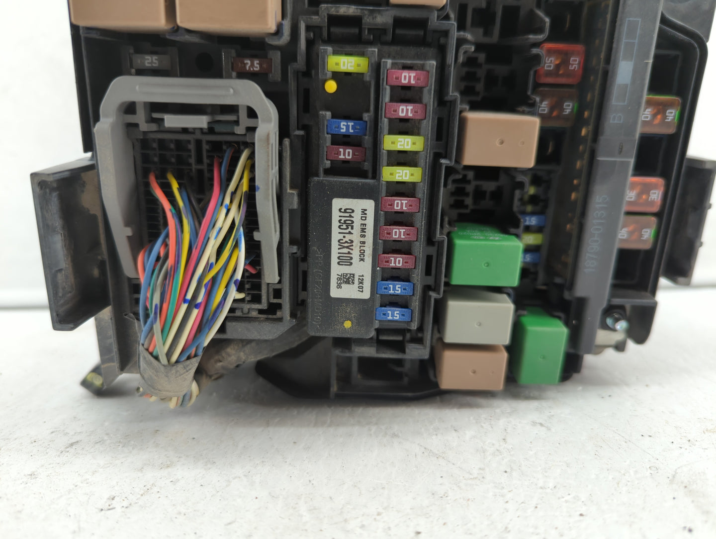 2011-2013 Hyundai Elantra Fusebox Fuse Box Panel Relay Module P/N:VS912003Y064UA 912053X094 Fits Fits 2011 2012 2013 OEM Use