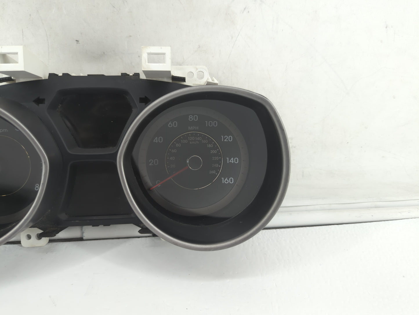 2013 Hyundai Elantra Instrument Cluster Speedometer Gauges P/N:94001-3X275 94001-3X520 Fits OEM Used Auto Parts - Oemusedaut