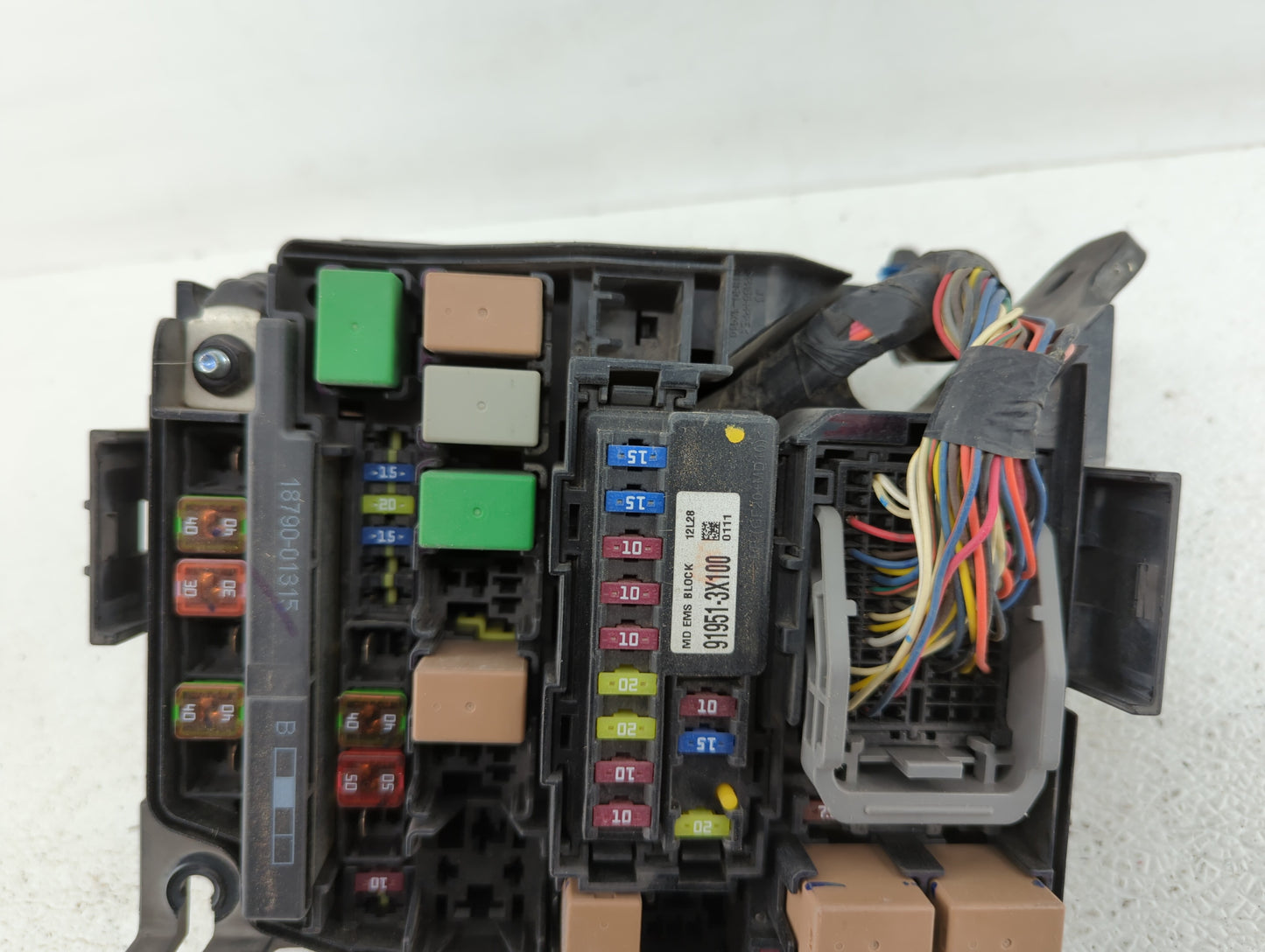 2011-2013 Hyundai Elantra Fusebox Fuse Box Panel Relay Module P/N:VS912003Y054UA 1302260016 Fits Fits 2011 2012 2013 OEM Use