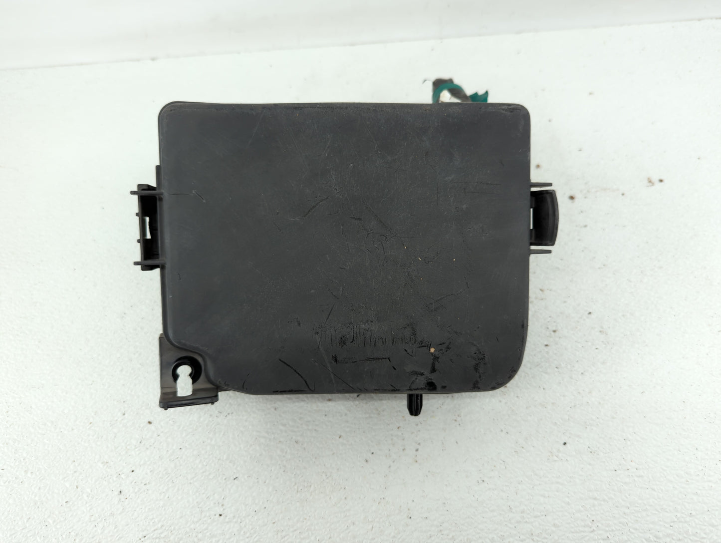 2011-2013 Hyundai Elantra Fusebox Fuse Box Panel Relay Module P/N:VS912003Y054UA 1302260016 Fits Fits 2011 2012 2013 OEM Use