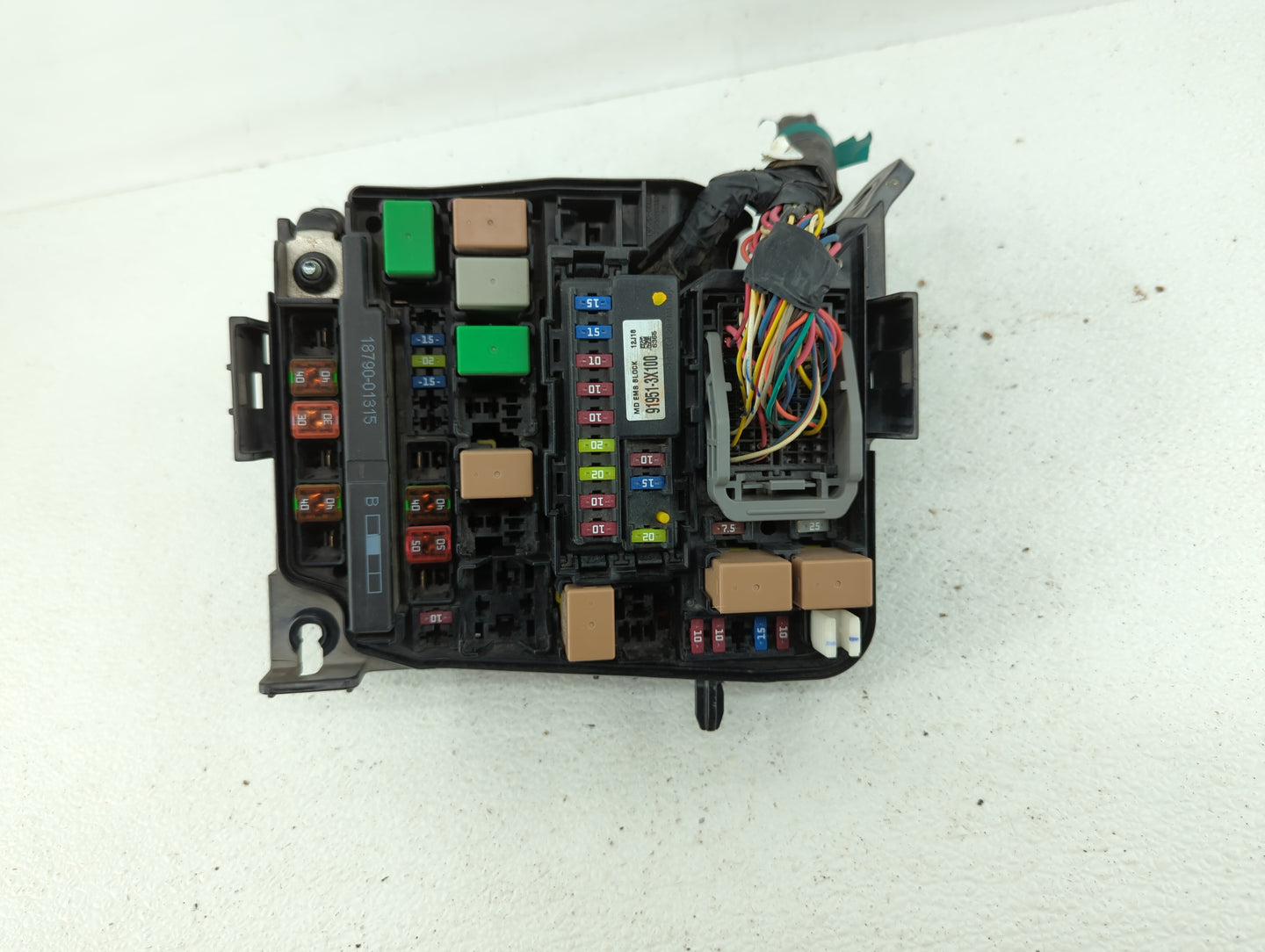 2011-2013 Hyundai Elantra Fusebox Fuse Box Panel Relay Module P/N:VS912003Y054UA 1302260016 Fits Fits 2011 2012 2013 OEM Use
