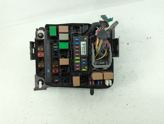 2011-2013 Hyundai Elantra Fusebox Fuse Box Panel Relay Module P/N:VS912003Y054UA 1302260016 Fits Fits 2011 2012 2013 OEM Used Auto Parts