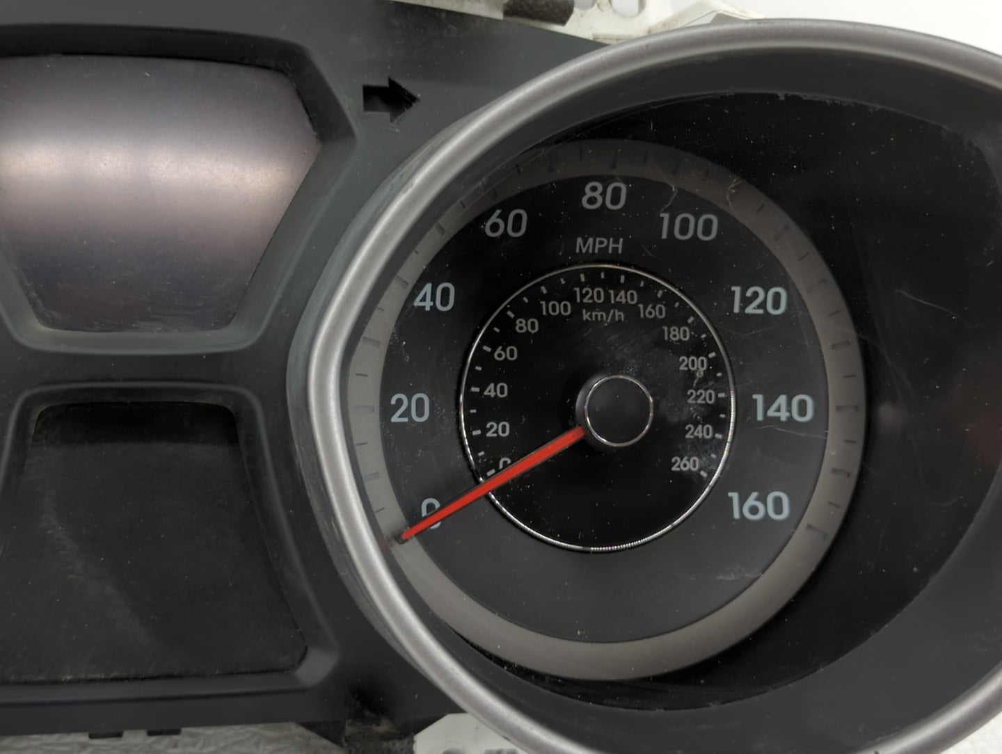 2013 Hyundai Elantra Instrument Cluster Speedometer Gauges P/N:94001-3X275 94001-3X520 Fits OEM Used Auto Parts - Oemusedaut