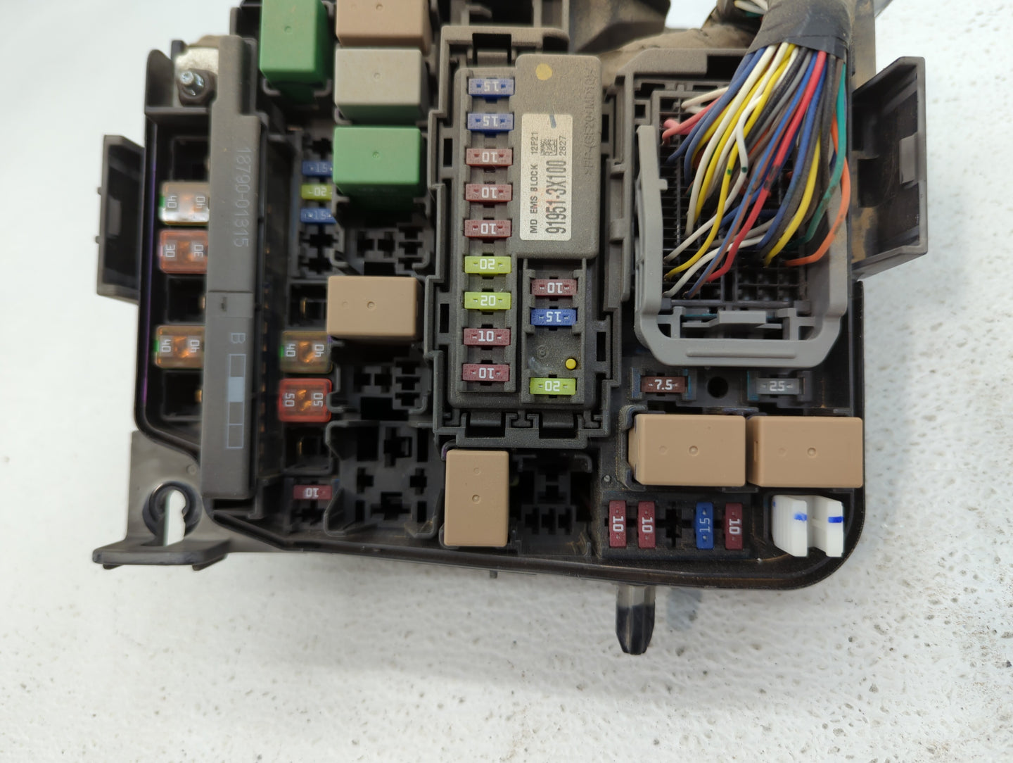 2011-2013 Hyundai Elantra Fusebox Fuse Box Panel Relay Module P/N:91950-3X510 91950-1H031, 91950-3X711 Fits Fits 2011 2012 2