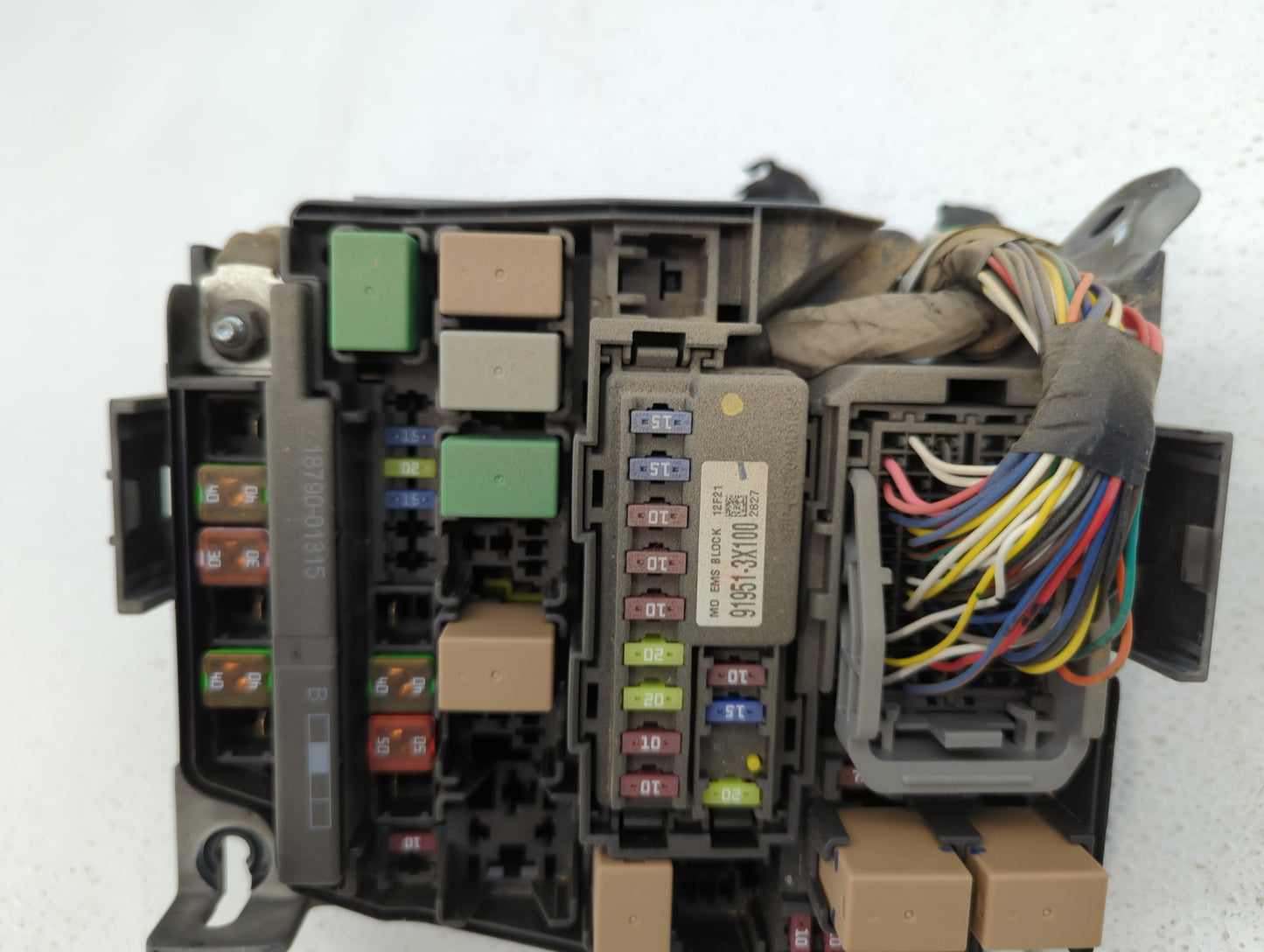 2011-2013 Hyundai Elantra Fusebox Fuse Box Panel Relay Module P/N:91950-3X510 91950-1H031, 91950-3X711 Fits Fits 2011 2012 2