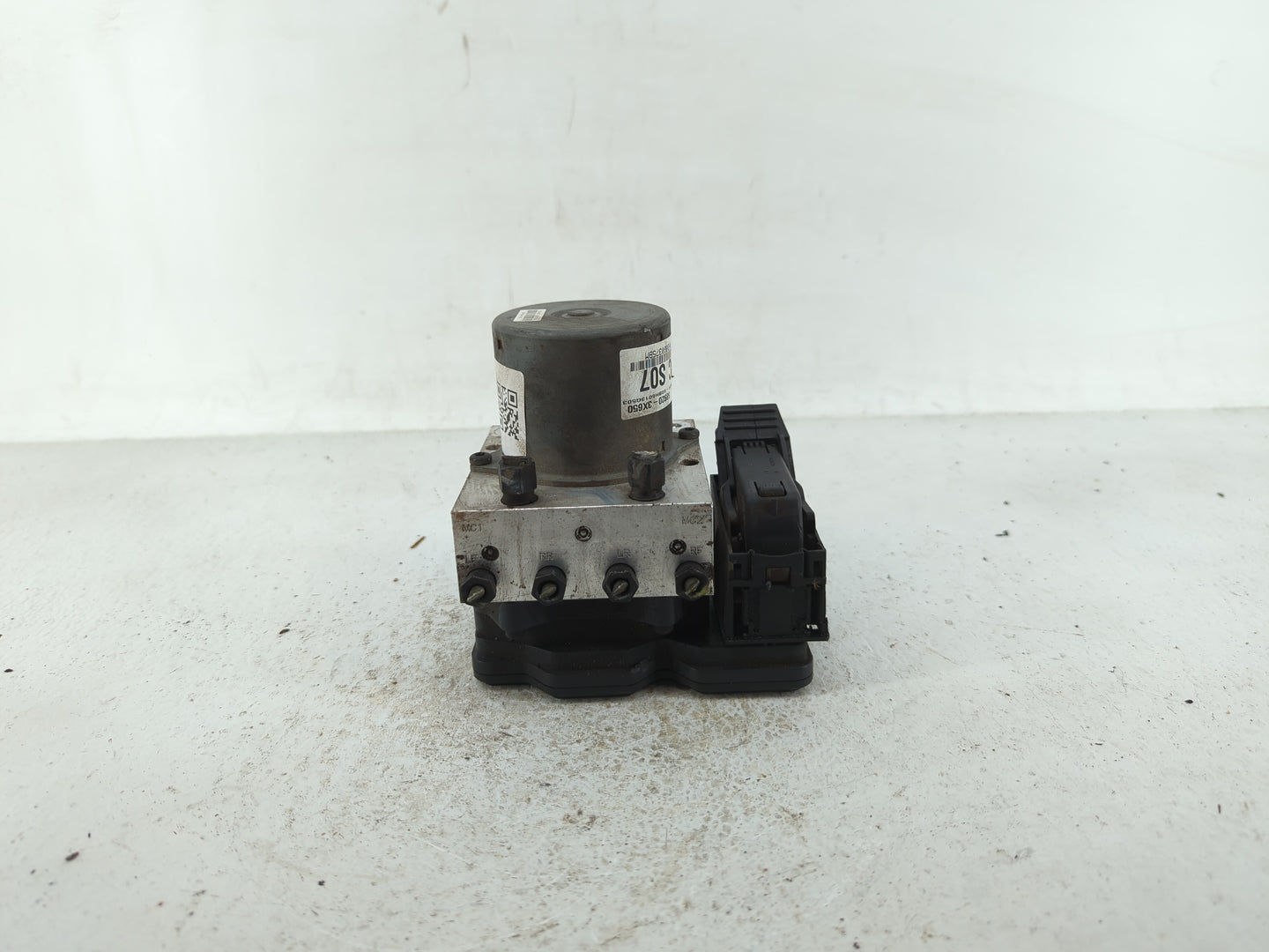 2011-2013 Hyundai Elantra ABS Pump Control Module Replacement P/N:58920-3X650 58920-3X700 Fits Fits 2011 2012 2013 OEM Used 