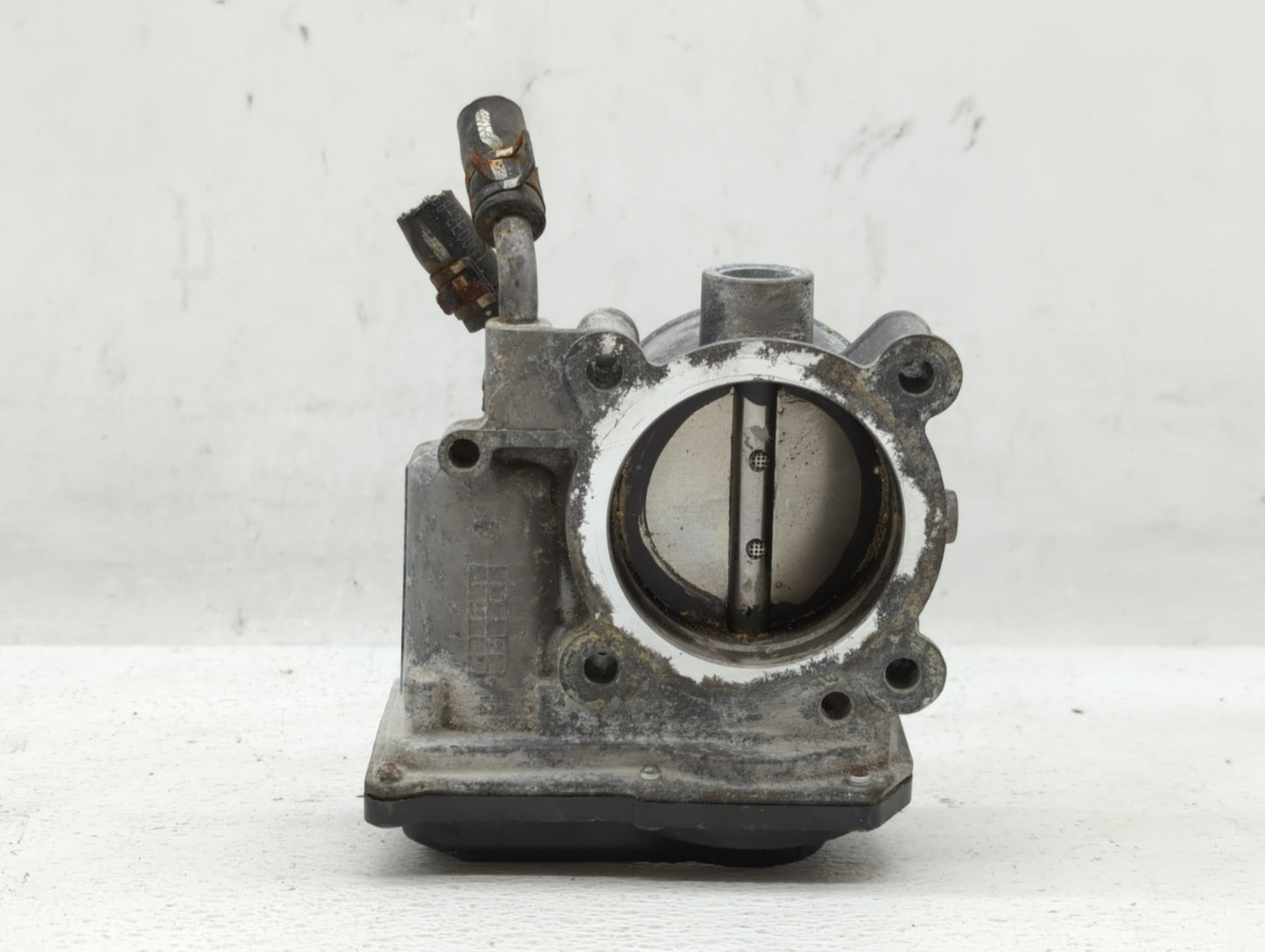 2013-2014 Hyundai Elantra Throttle Body P/N:35100-2E400 35100-2E000 Fits Fits 2012 2013 2014 2015 2016 2018 2019 2020 2021 O