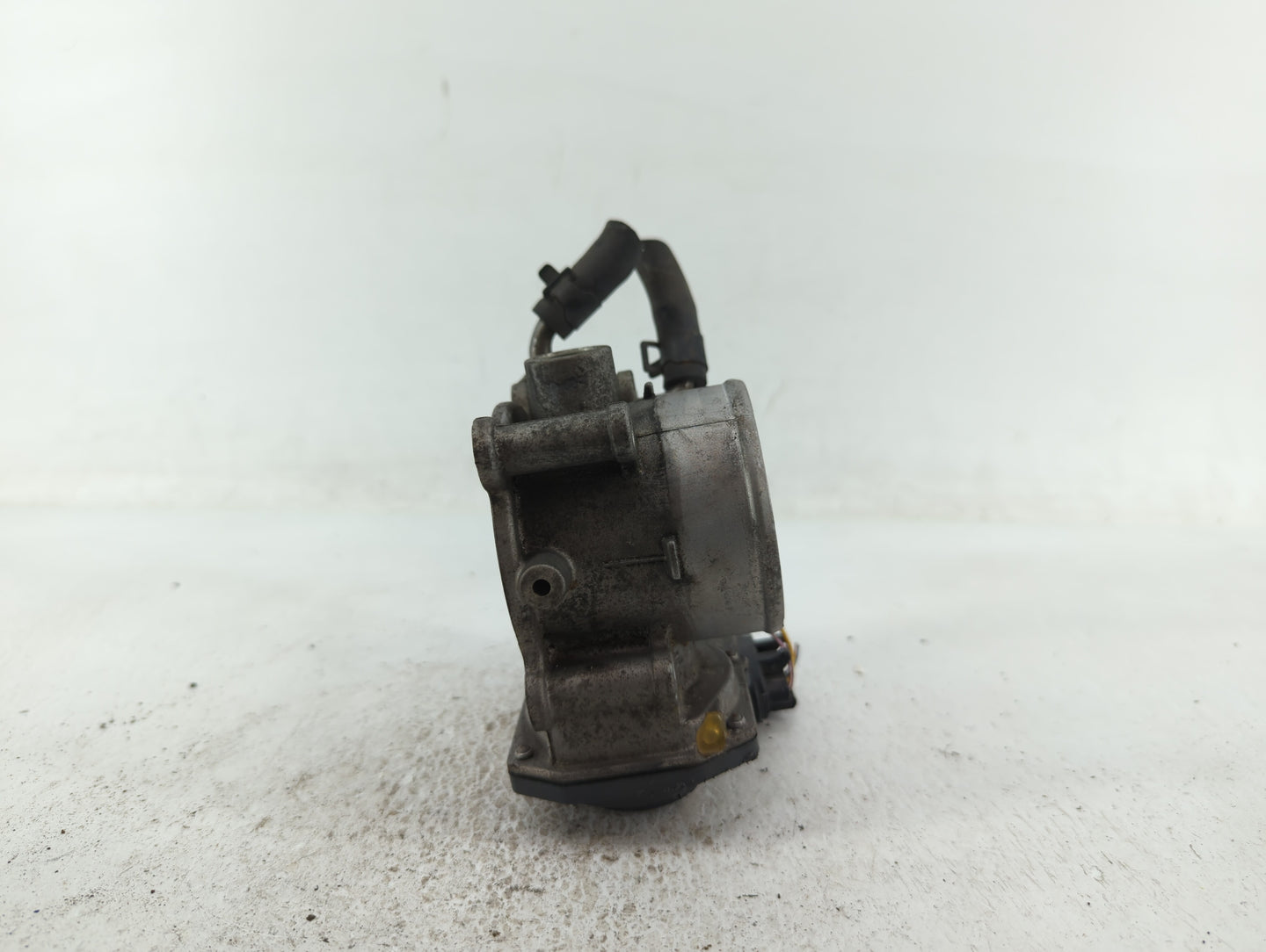 2011-2020 Hyundai Elantra Throttle Body P/N:35100-2E000 35100-2E710 Fits OEM Used Auto Parts - Oemusedautoparts1.com