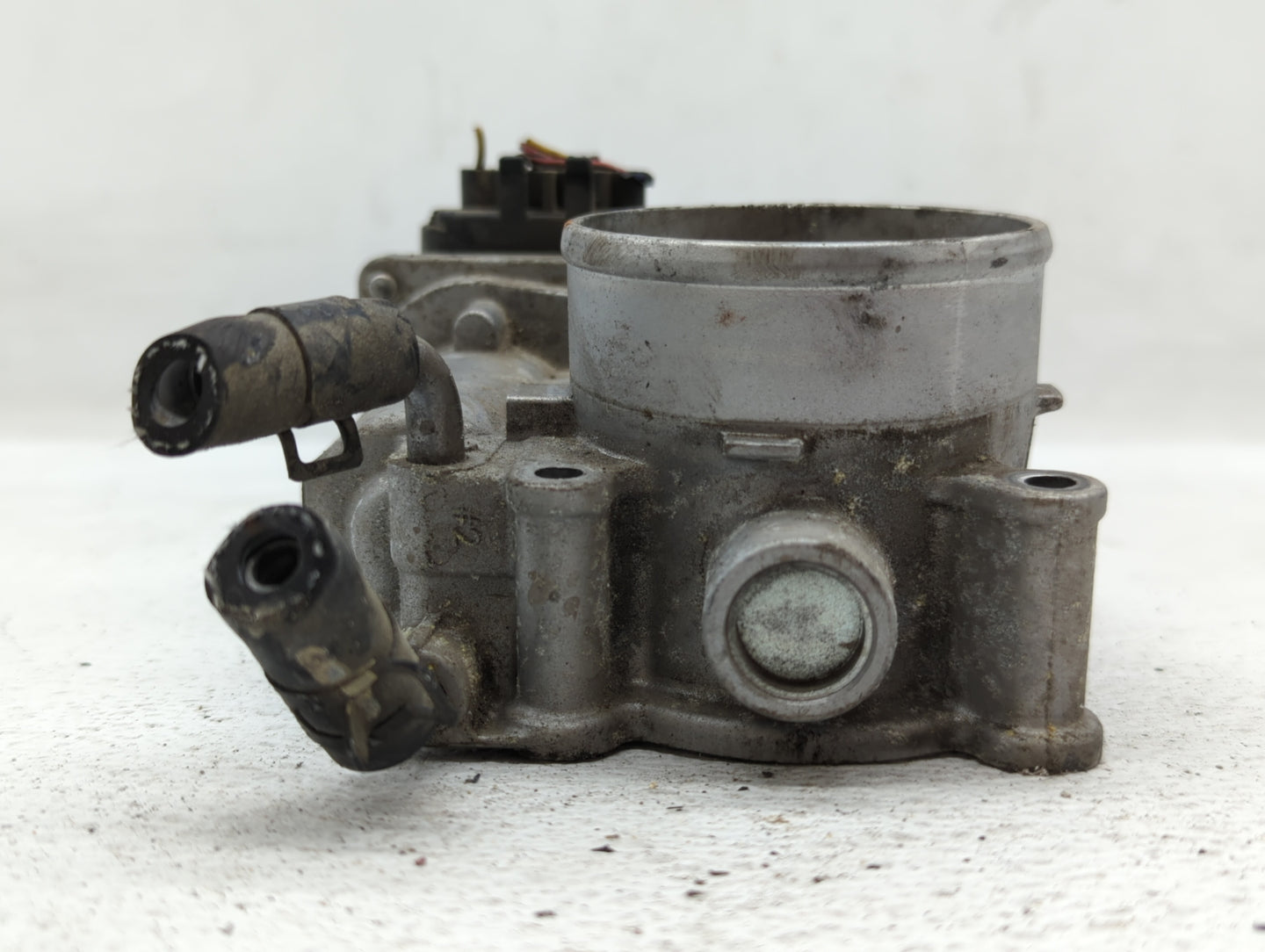 2011-2020 Hyundai Elantra Throttle Body P/N:35100-2E000 35100-2E710 Fits OEM Used Auto Parts - Oemusedautoparts1.com