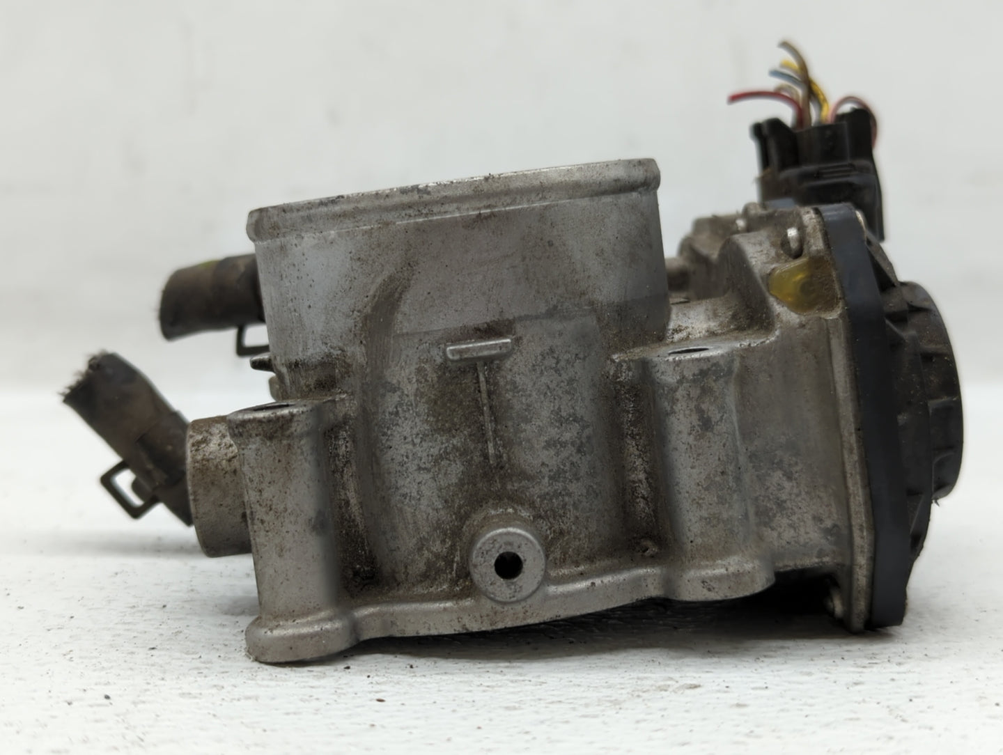 2011-2020 Hyundai Elantra Throttle Body P/N:35100-2E000 35100-2E710 Fits OEM Used Auto Parts - Oemusedautoparts1.com