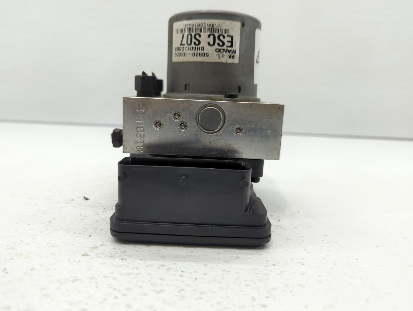 2011-2013 Hyundai Elantra ABS Pump Control Module Replacement P/N:58920-3X650 Fits Fits 2011 2012 2013 OEM Used Auto Parts -