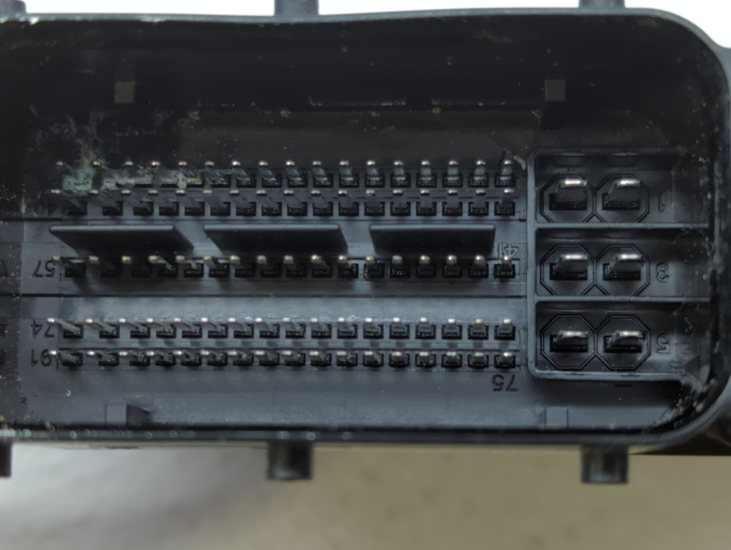 2011-2013 Hyundai Elantra PCM Engine Control Computer ECU ECM PCU OEM P/N:39103-2EMB3 39102-2EMB3 Fits Fits 2011 2012 2013 O