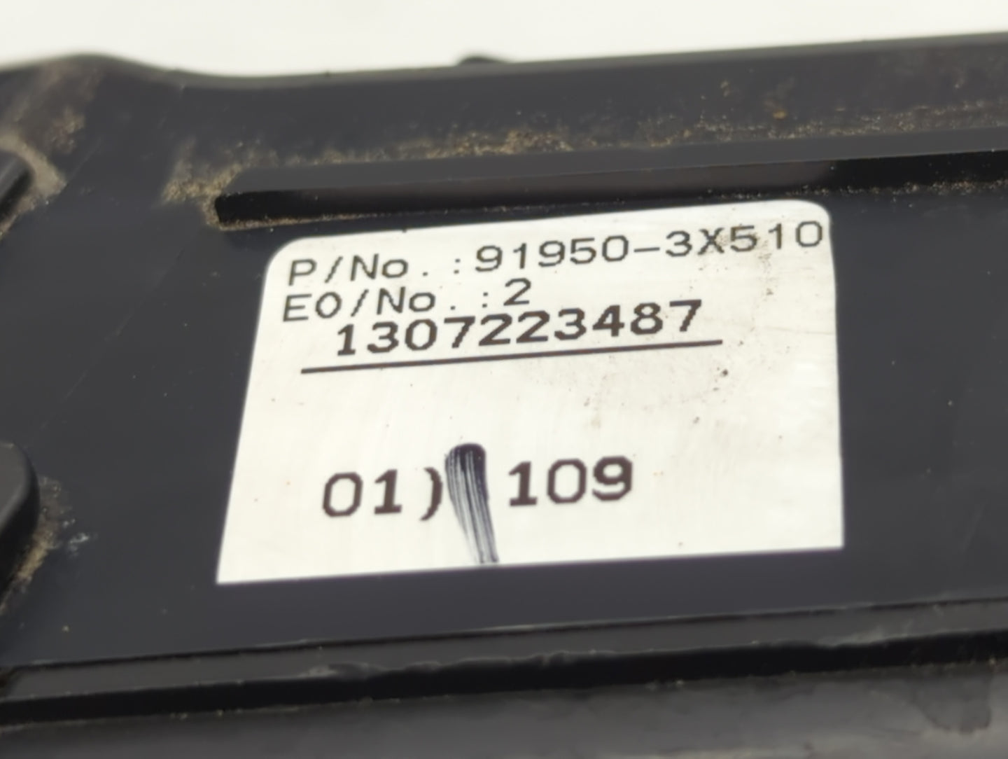 2011-2013 Hyundai Elantra Fusebox Fuse Box Panel Relay Module P/N:91950-3X711 91950-3X510 Fits Fits 2011 2012 2013 OEM Used 