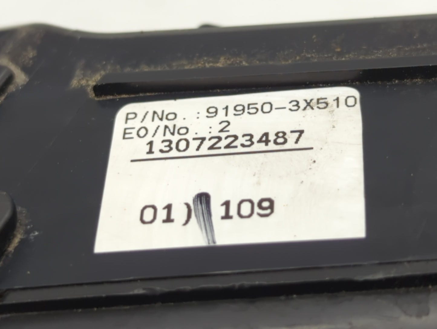 2011-2013 Hyundai Elantra Fusebox Fuse Box Panel Relay Module P/N:91950-3X711 91950-3X510 Fits Fits 2011 2012 2013 OEM Used 